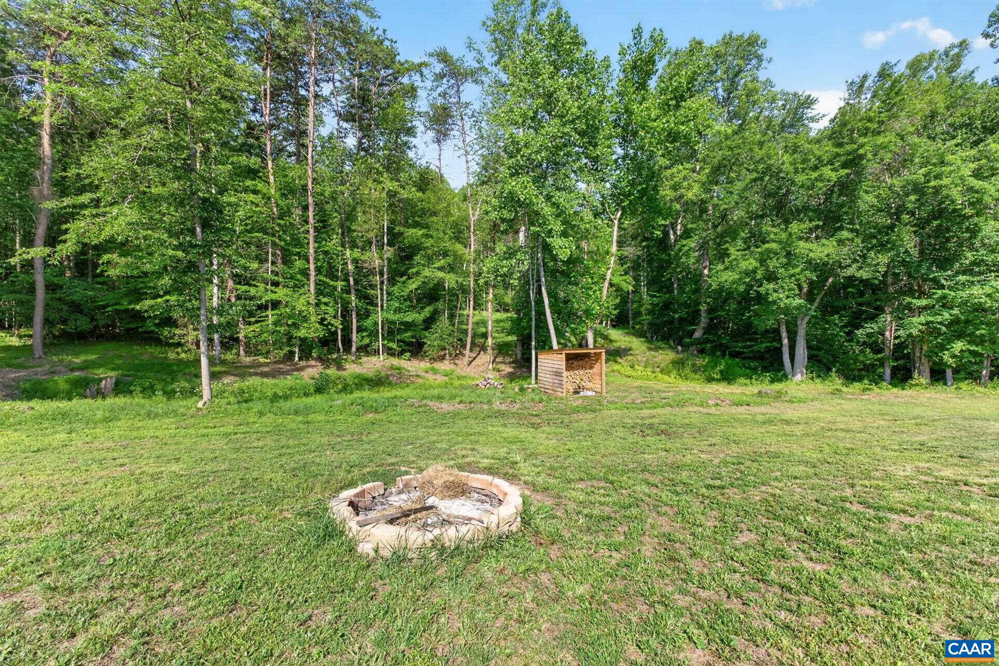 288 DAWSONVILLE RD