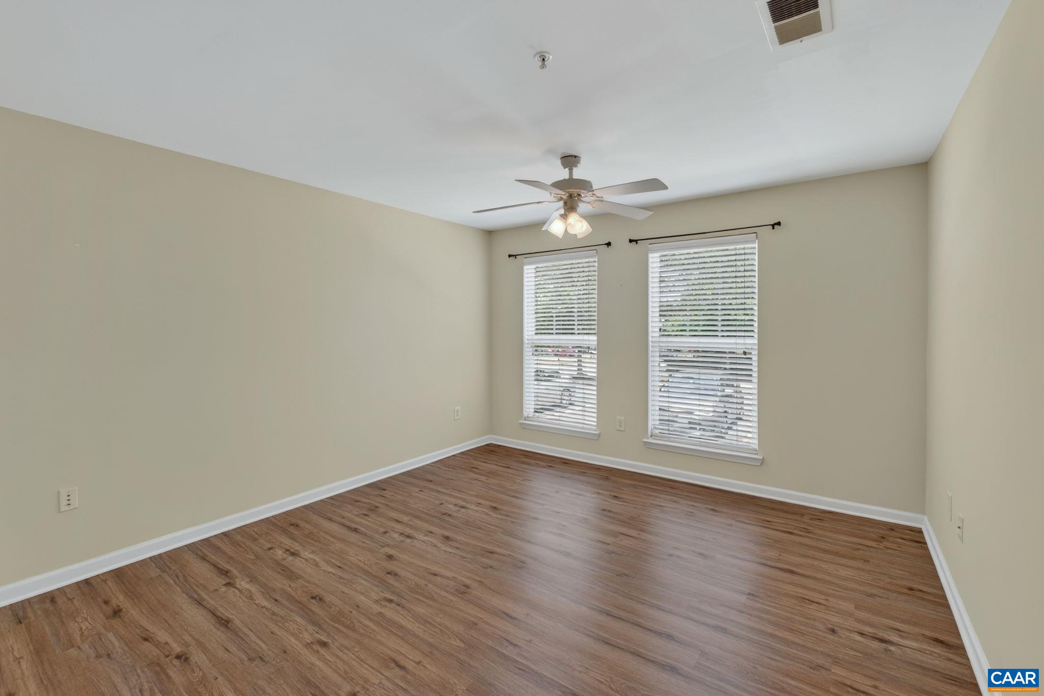1915 BEECHCREST CT Unit: 101