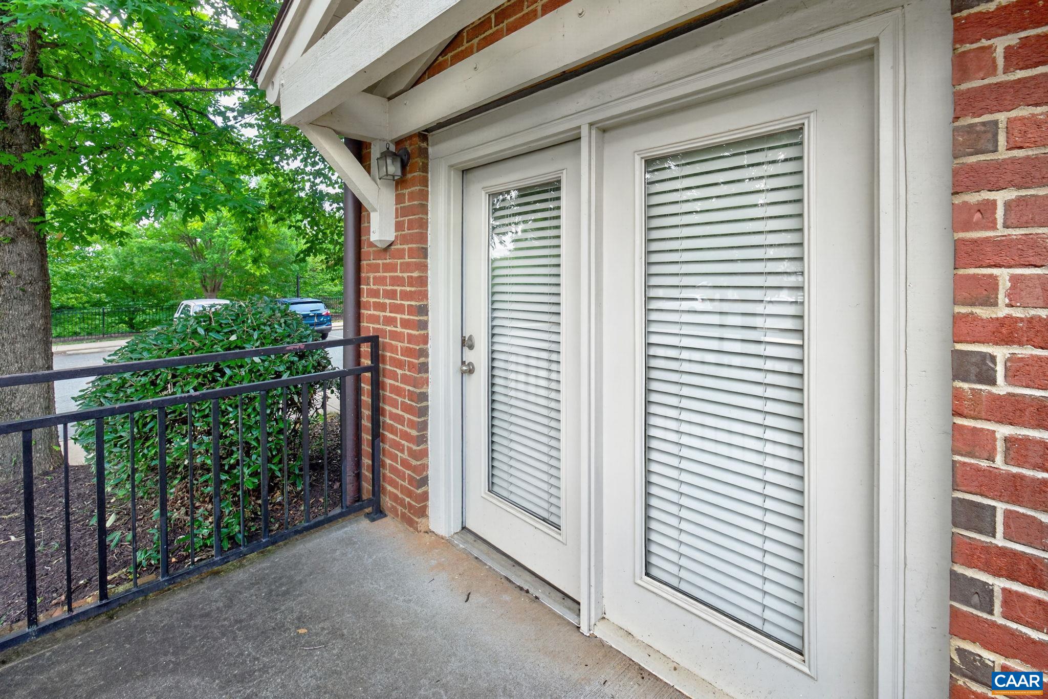 1915 BEECHCREST CT Unit: 101