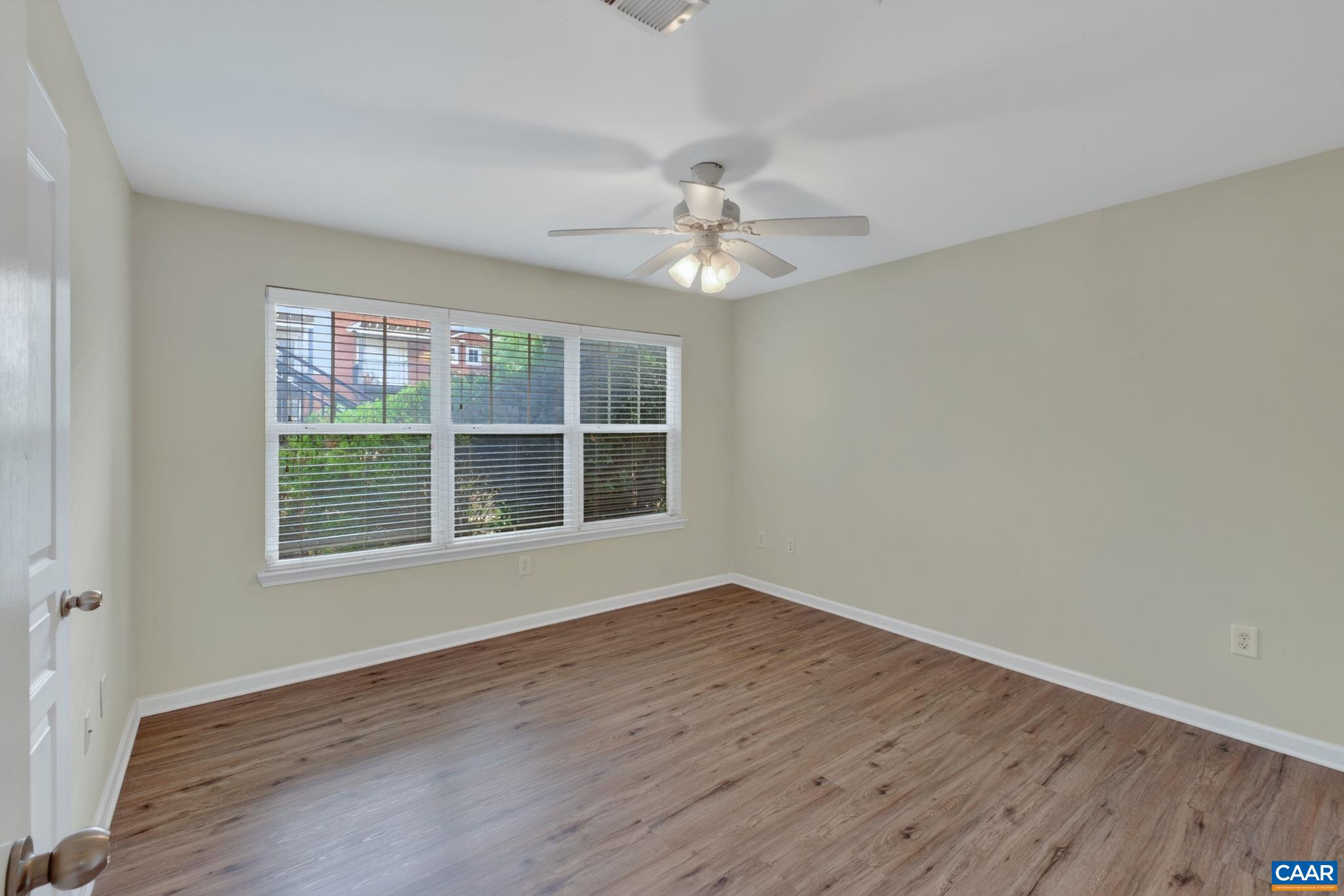 1915 BEECHCREST CT Unit: 101