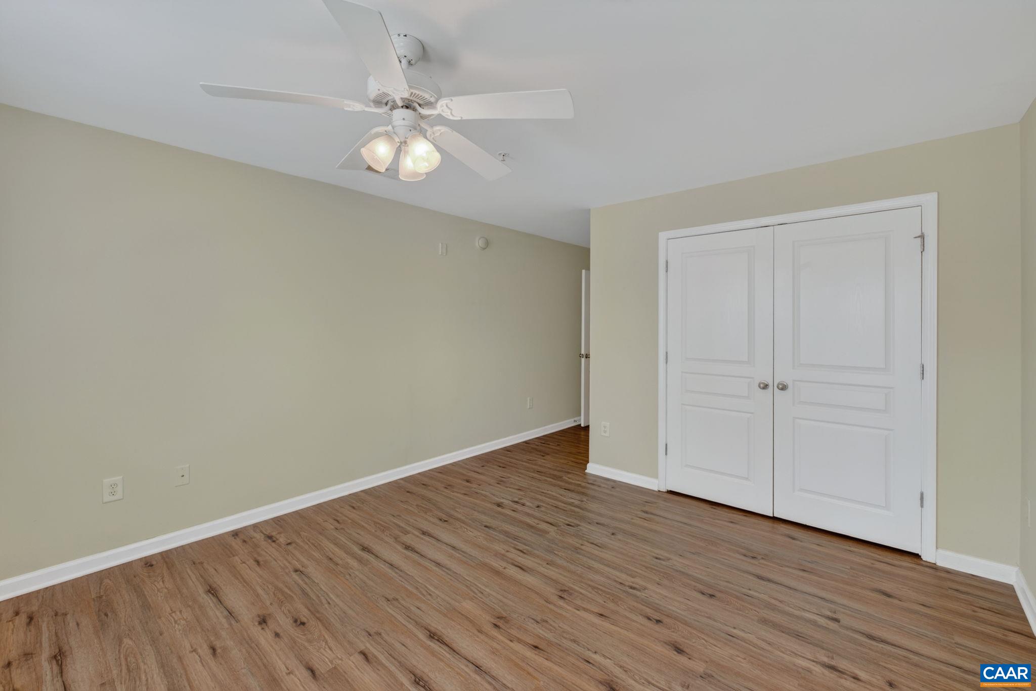 1915 BEECHCREST CT Unit: 101