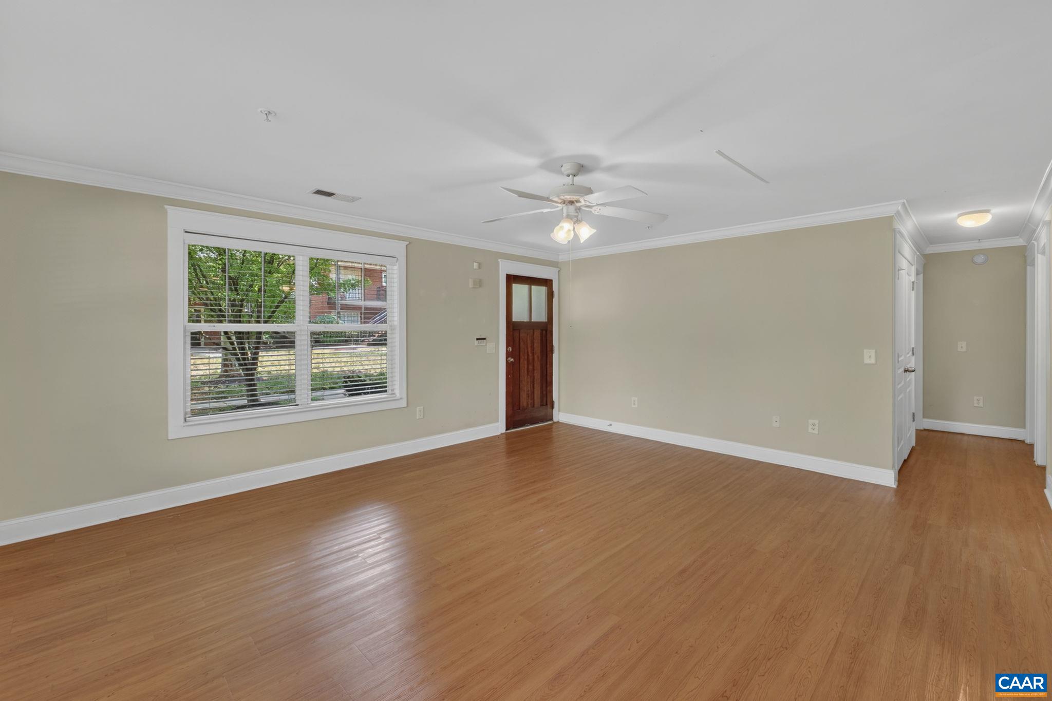 1915 BEECHCREST CT Unit: 101