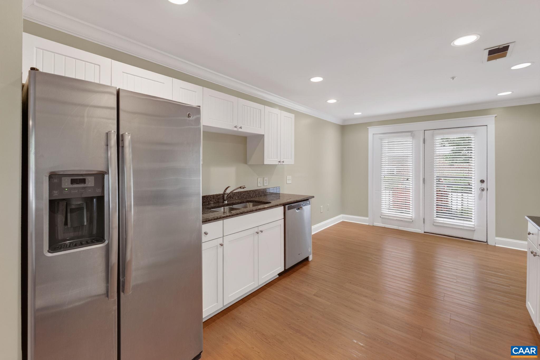 1915 BEECHCREST CT Unit: 101