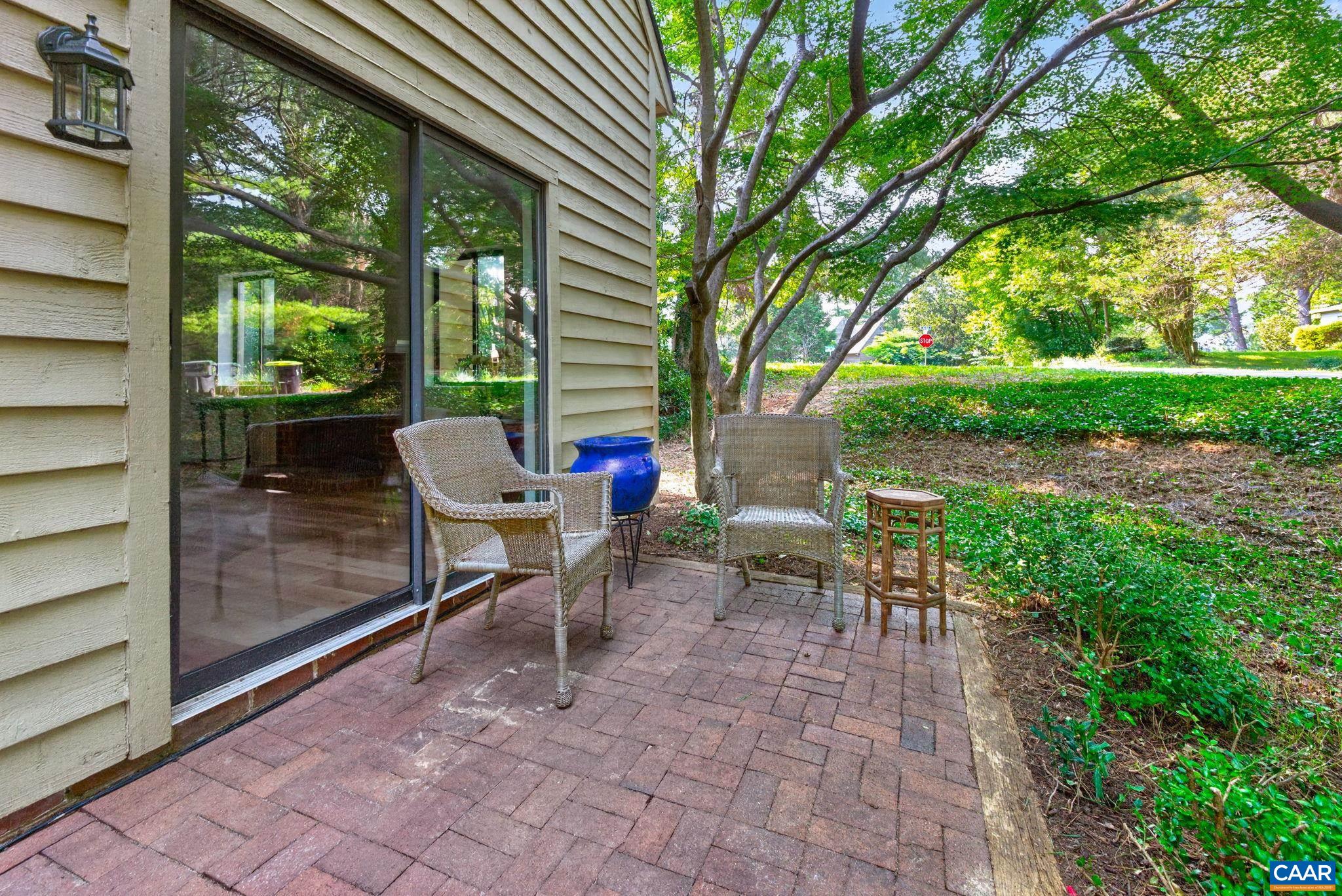 1249 GRISTMILL DR