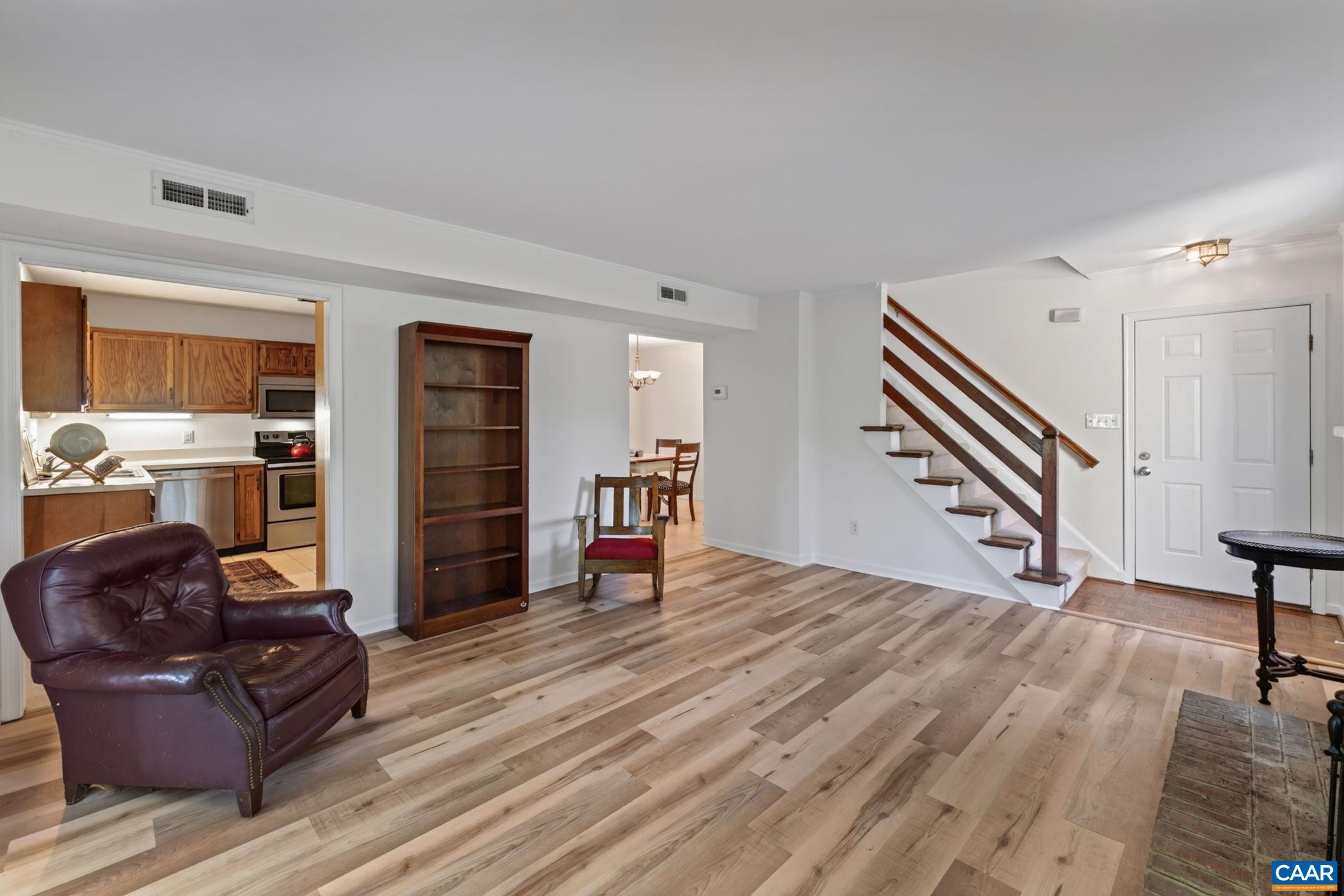 1249 GRISTMILL DR