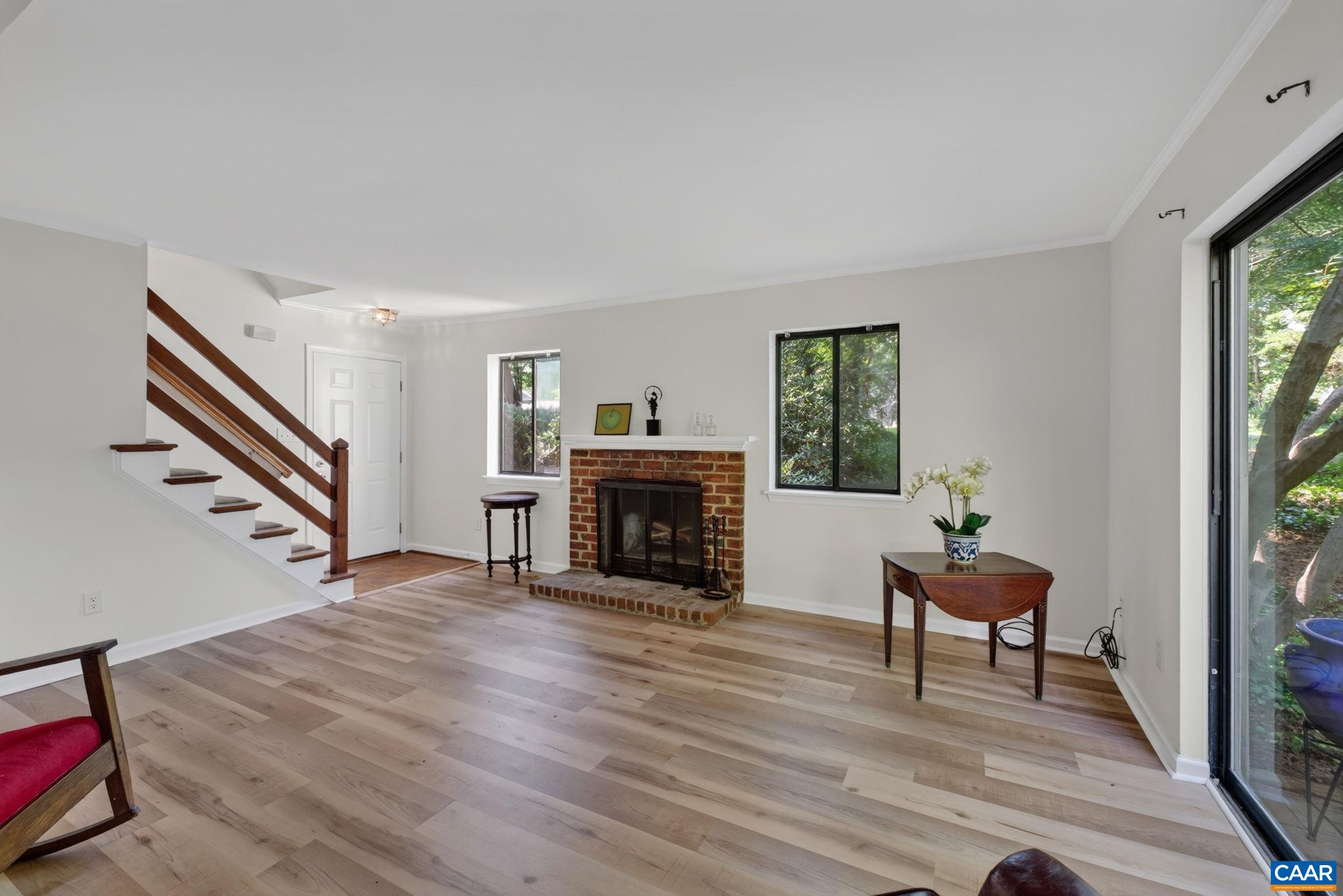 1249 GRISTMILL DR