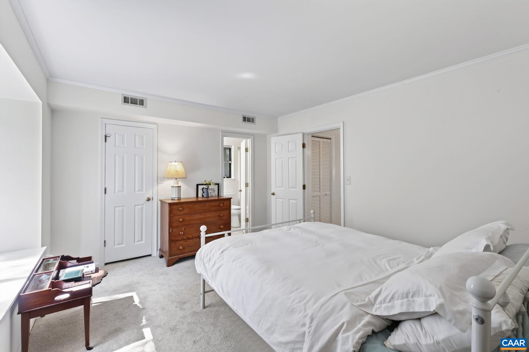1249 GRISTMILL DR