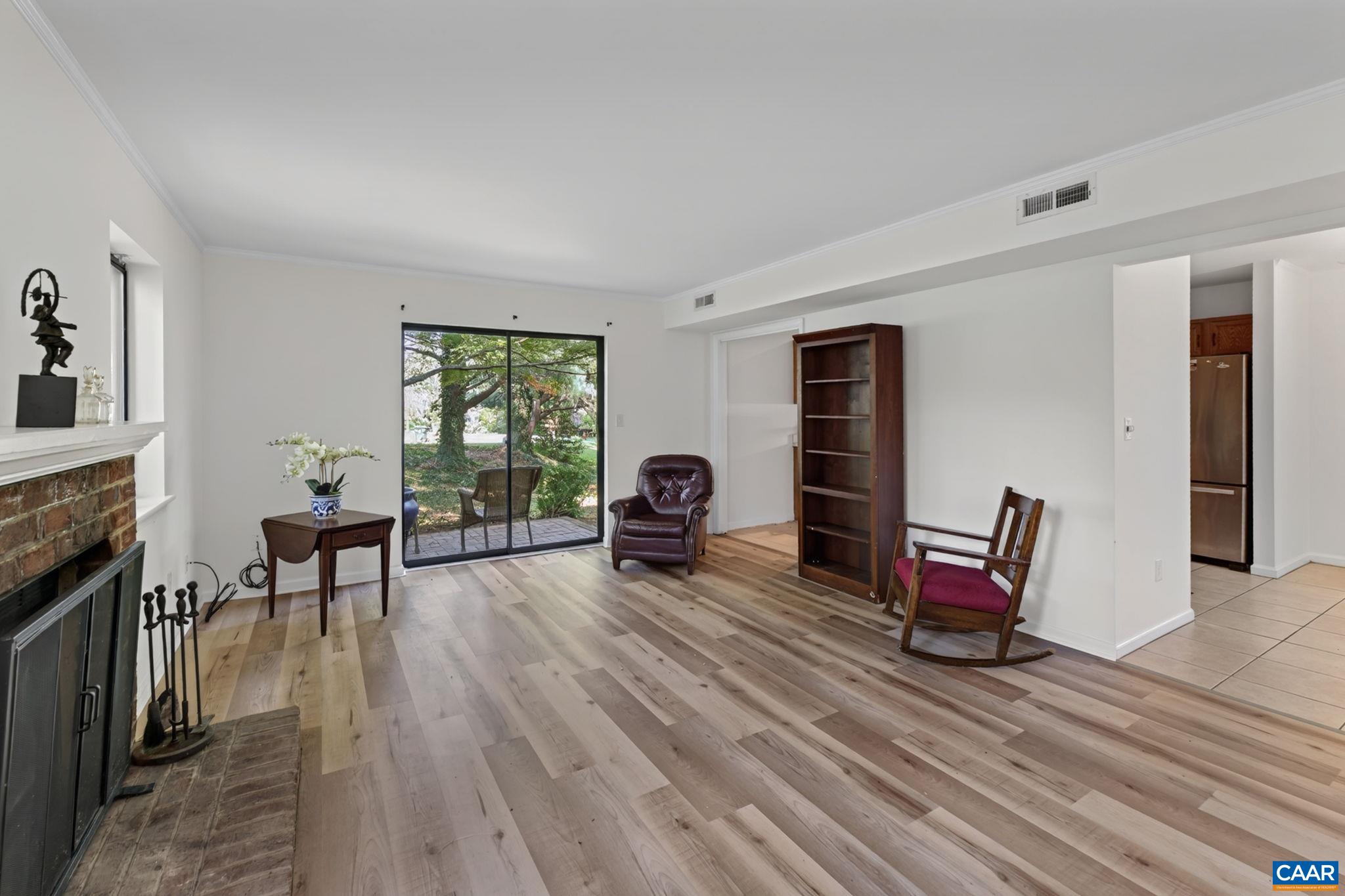 1249 GRISTMILL DR