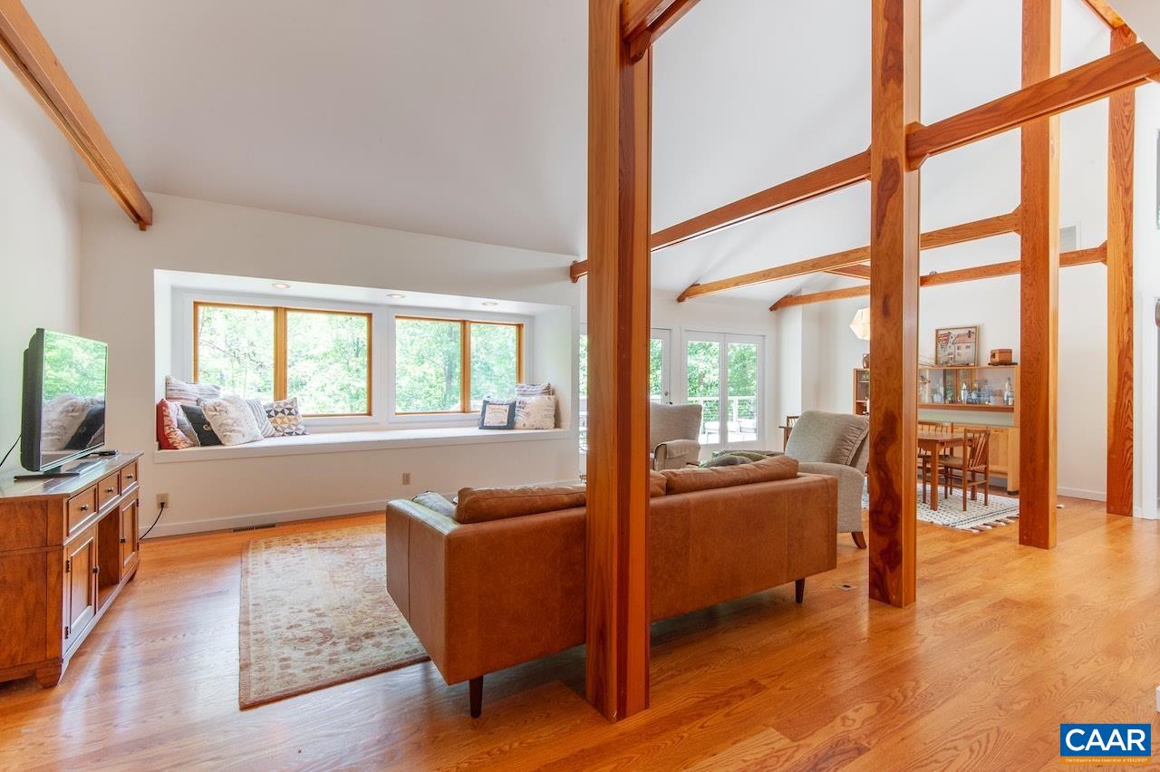 396 HIDDEN CREEK RD