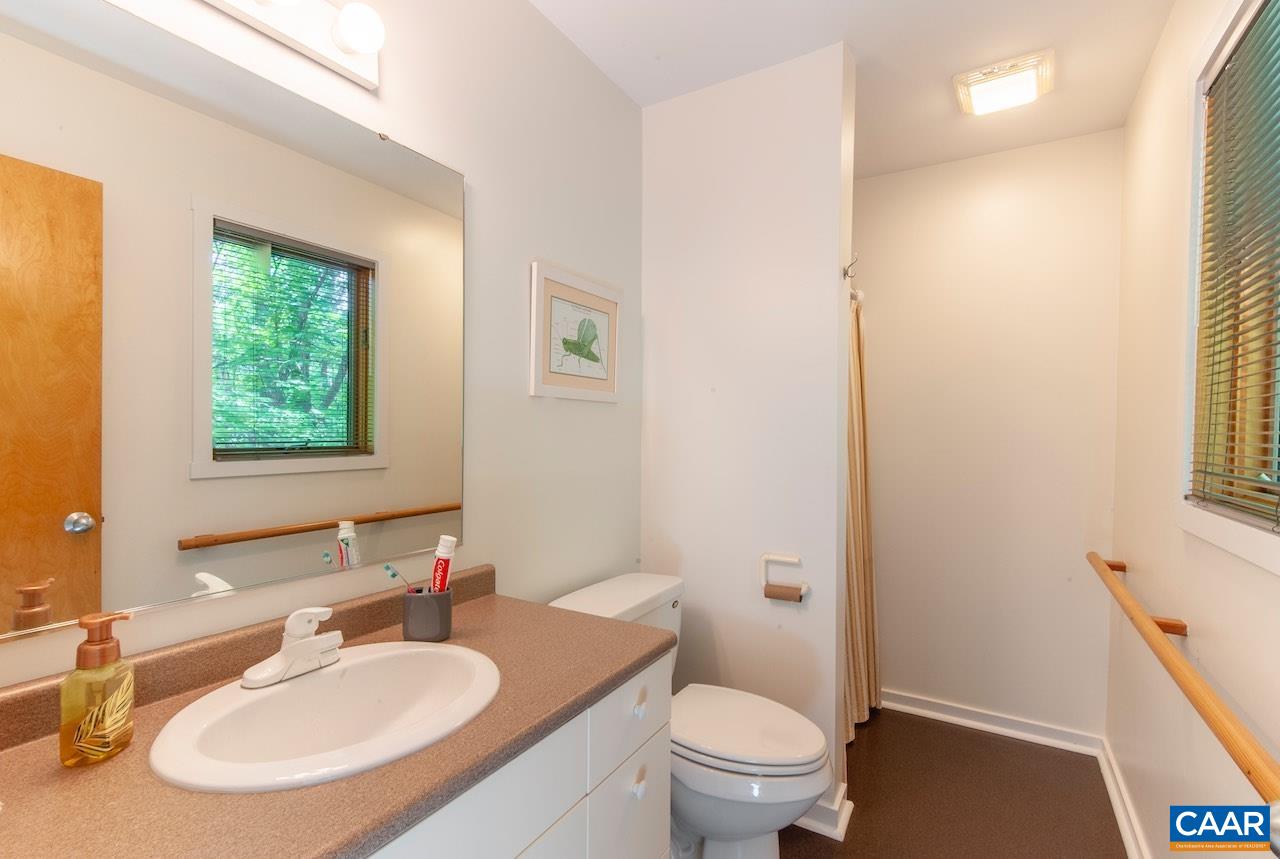 396 HIDDEN CREEK RD