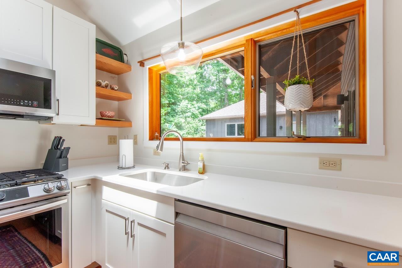 396 HIDDEN CREEK RD