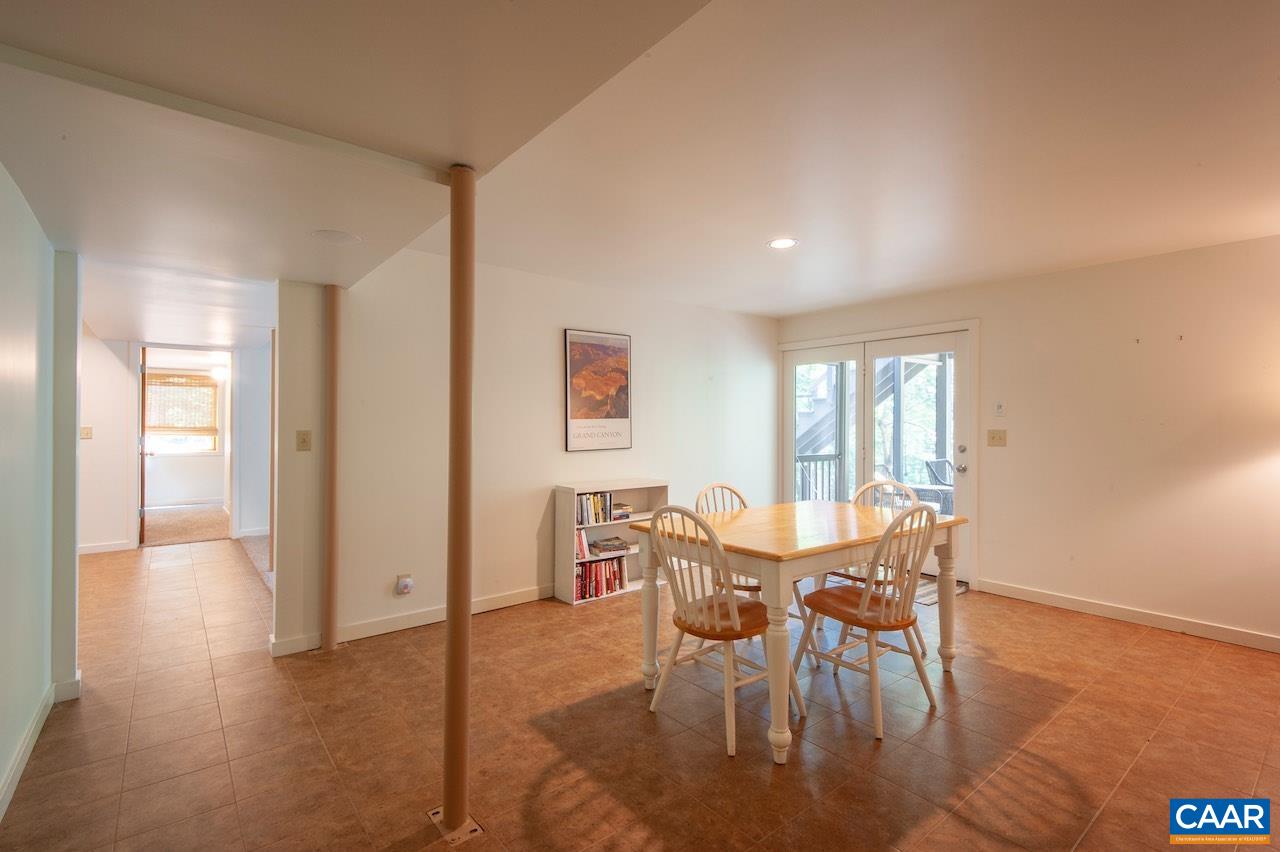 396 HIDDEN CREEK RD