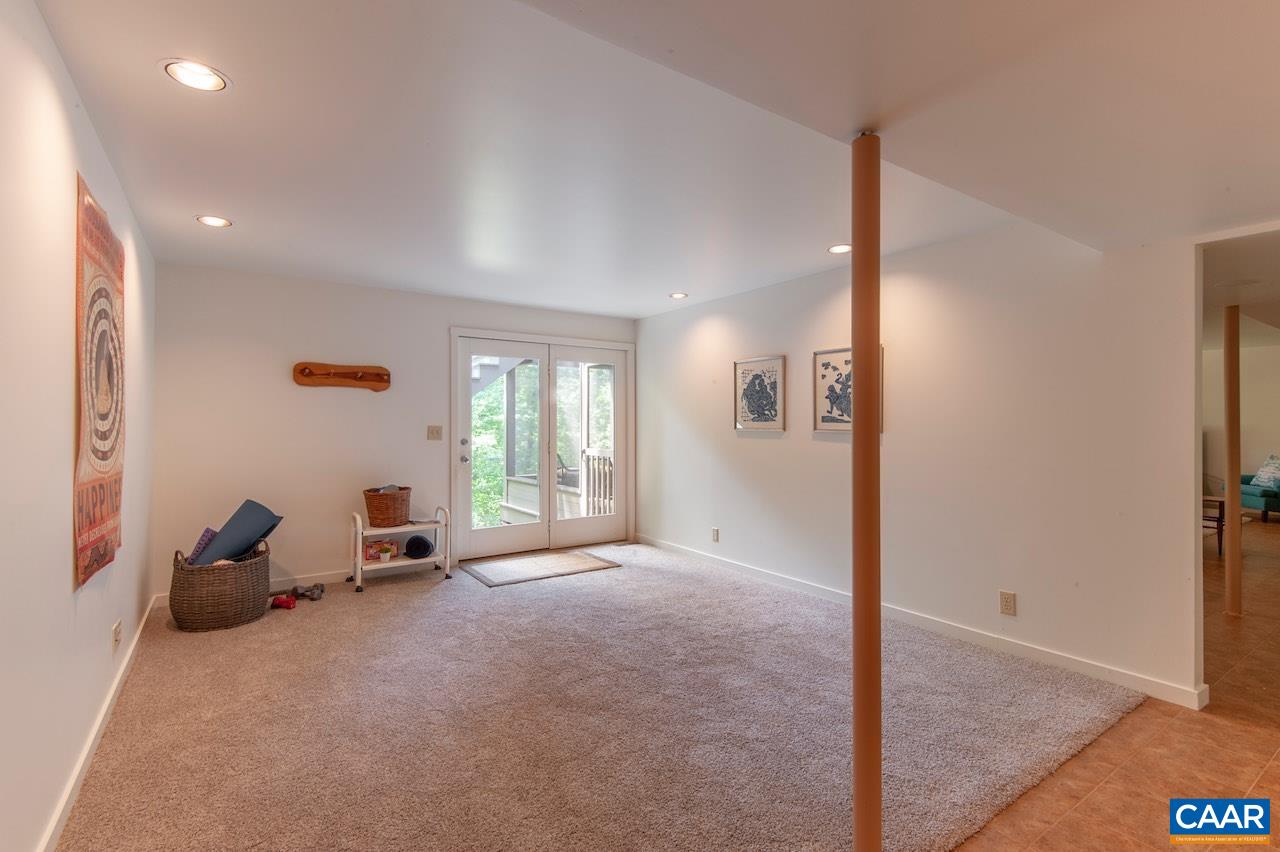 396 HIDDEN CREEK RD