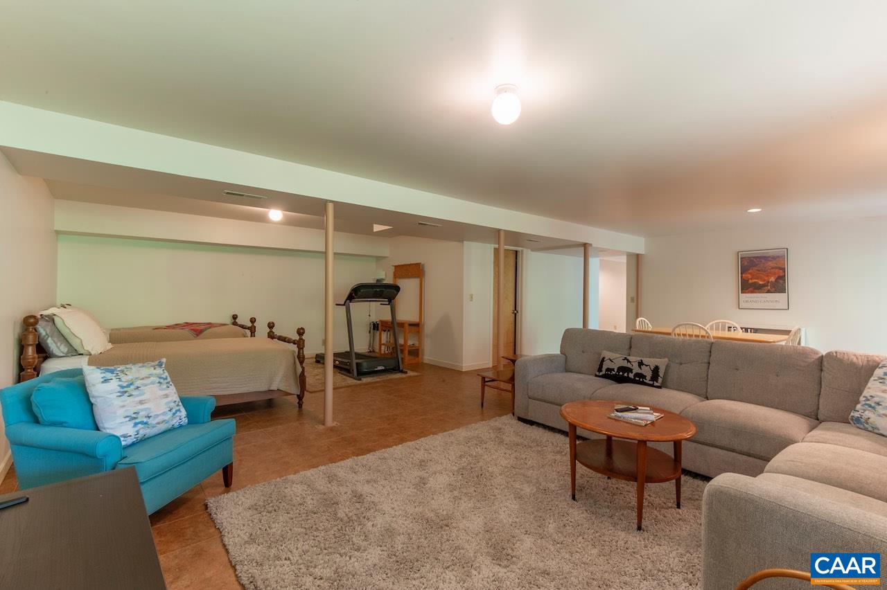 396 HIDDEN CREEK RD