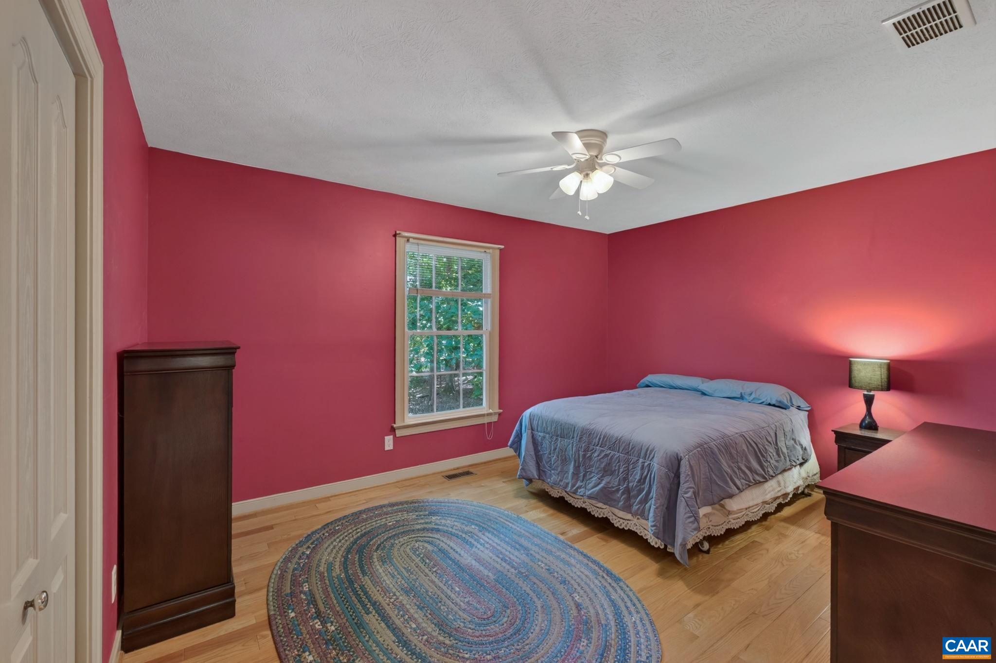 5 BRIARWOOD RD