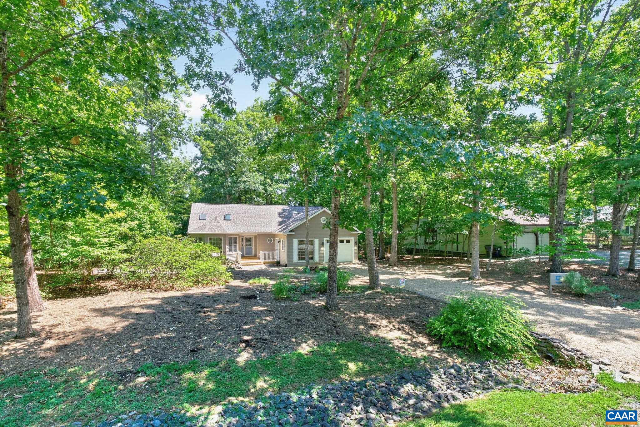 5 BRIARWOOD RD