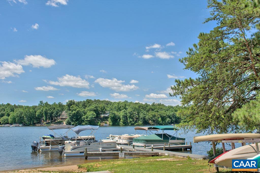 5 BRIARWOOD RD