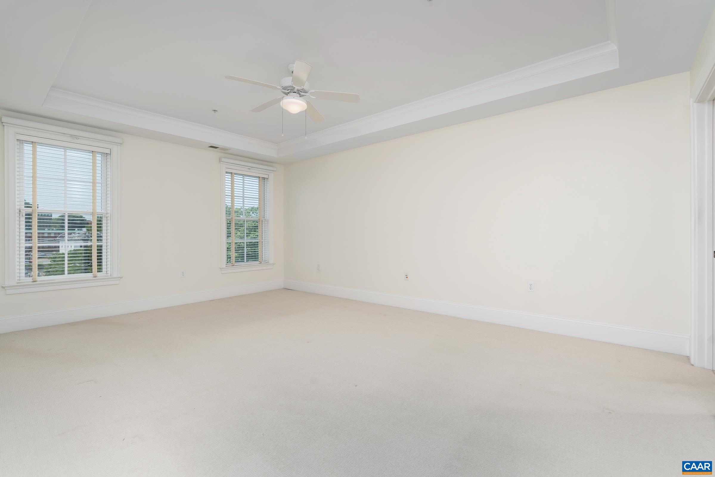 210 NE 10TH ST Unit: 404