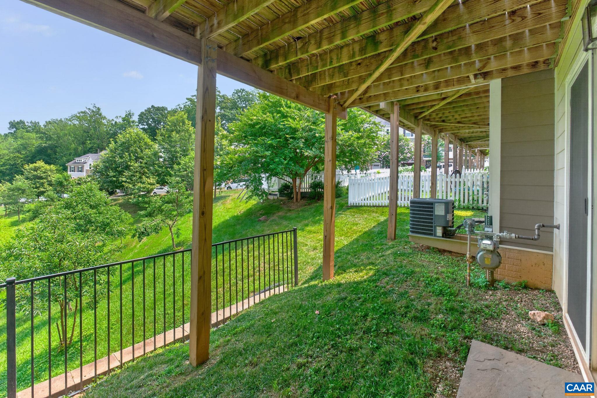 238 PEBBLE BEACH CT