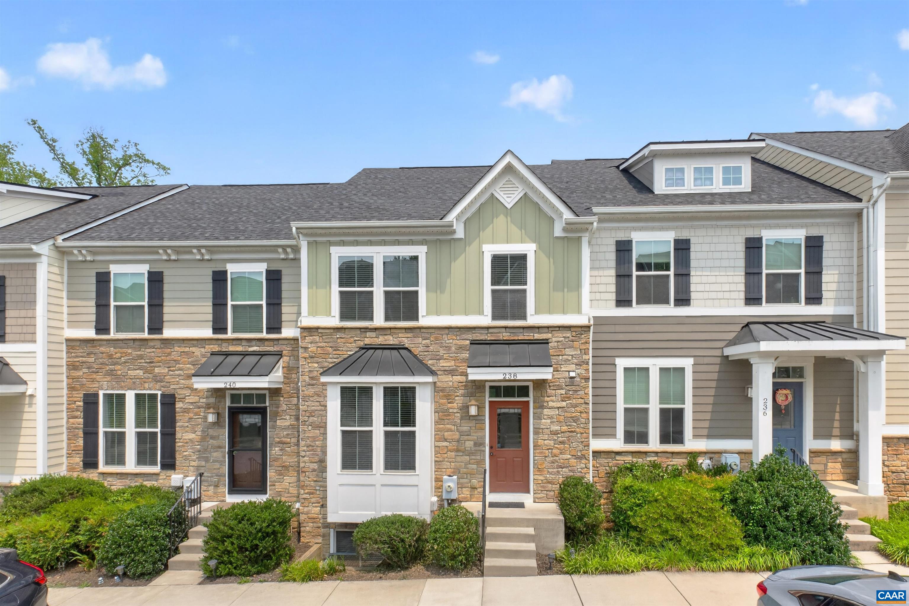 238 PEBBLE BEACH CT