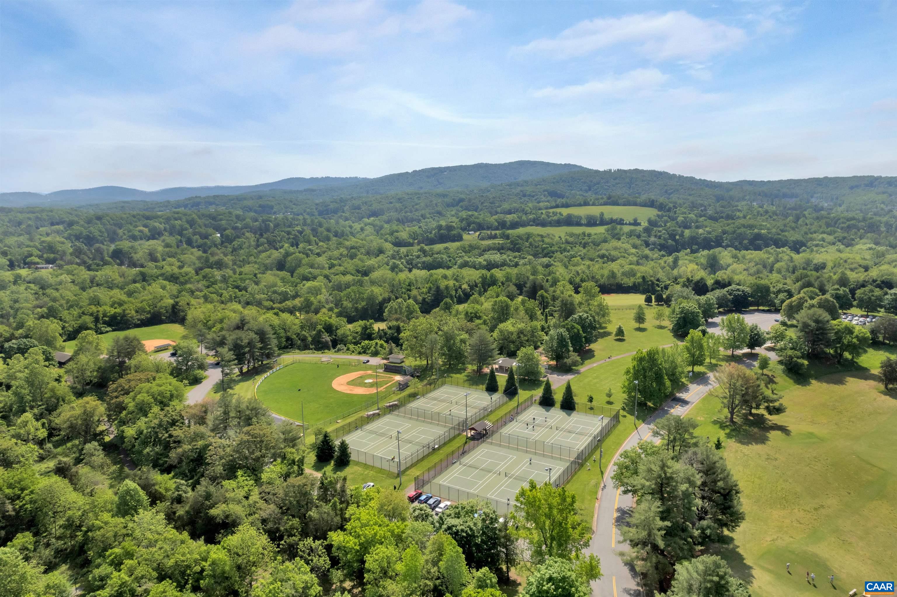 238 PEBBLE BEACH CT