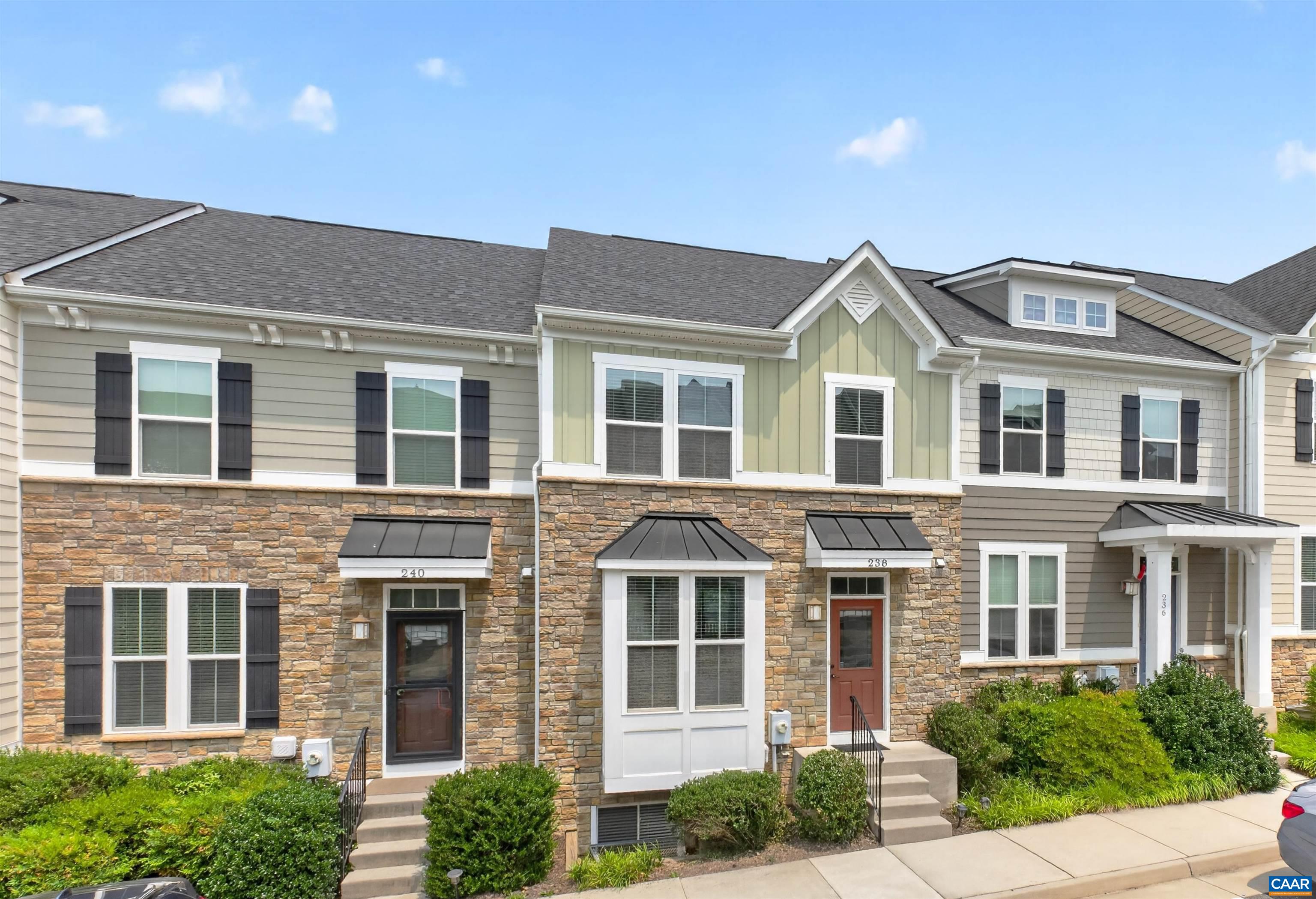 238 PEBBLE BEACH CT