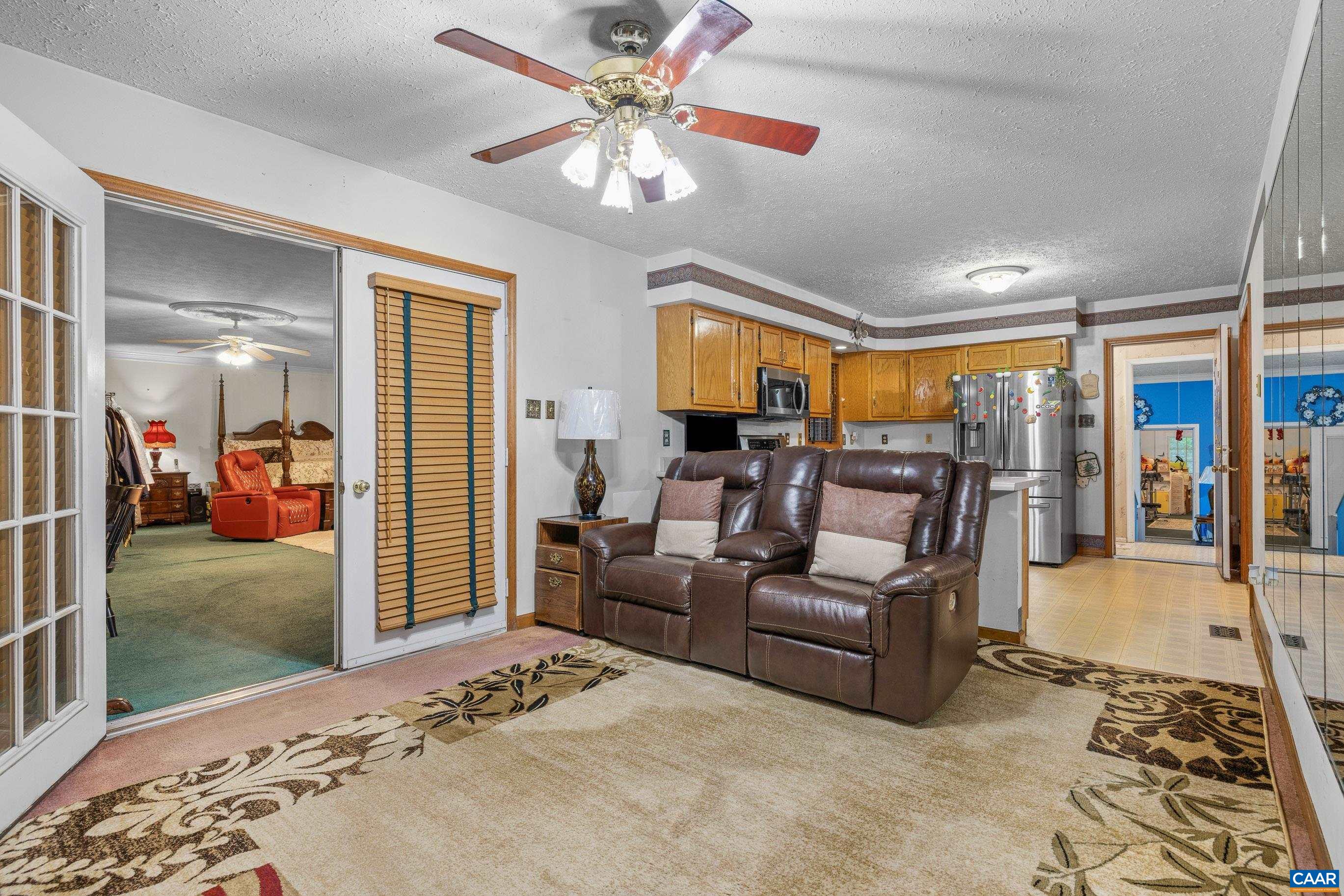 5705 LOUISA RD