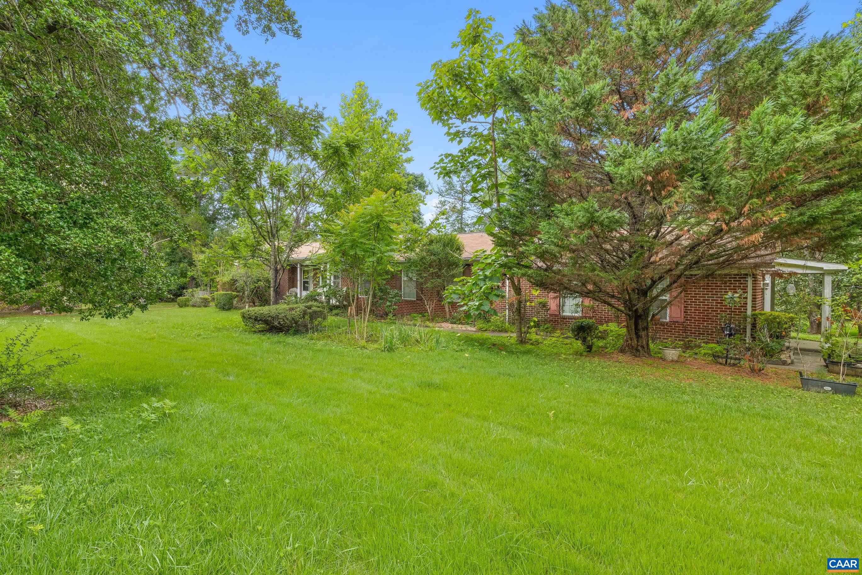 5705 LOUISA RD