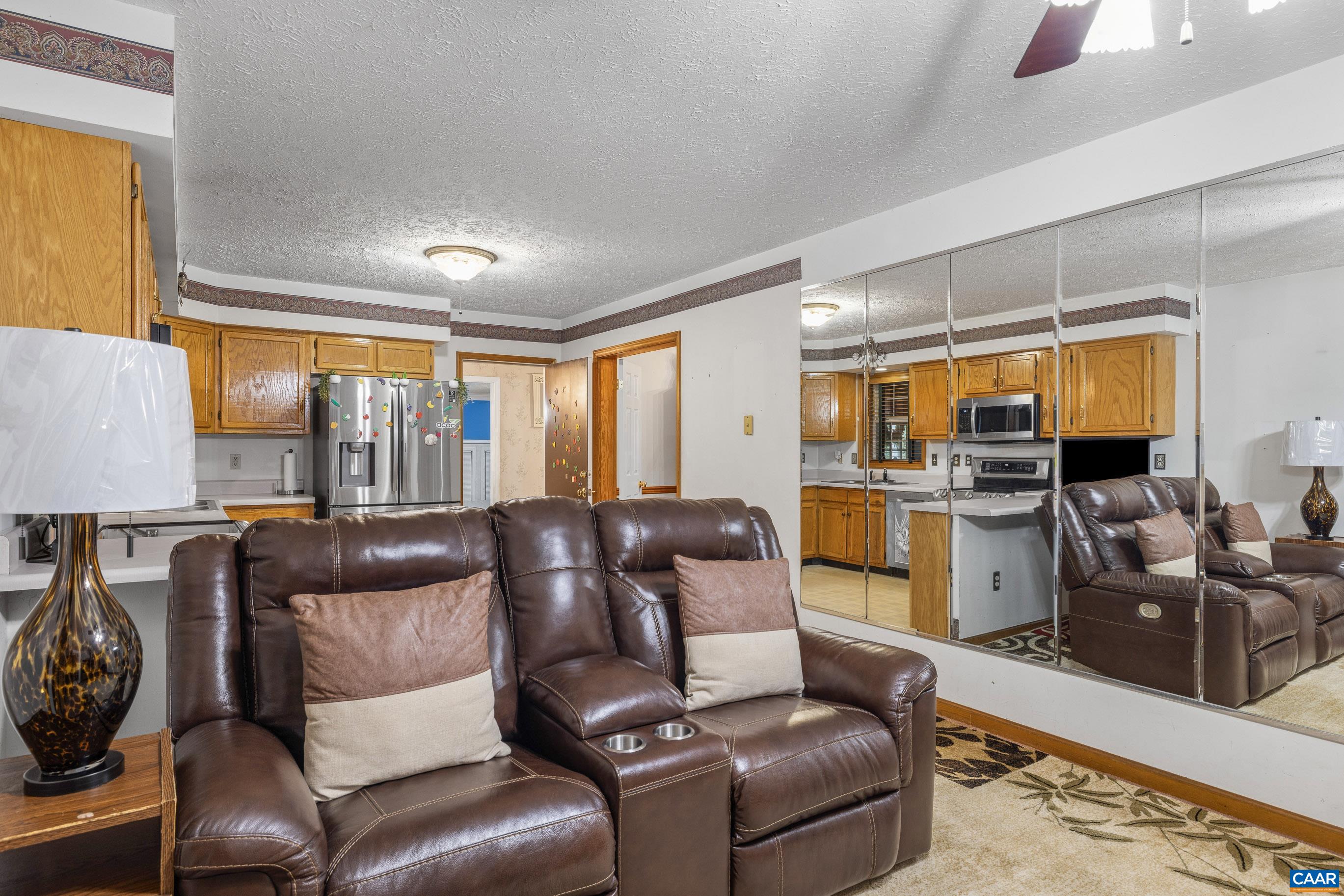 5705 LOUISA RD