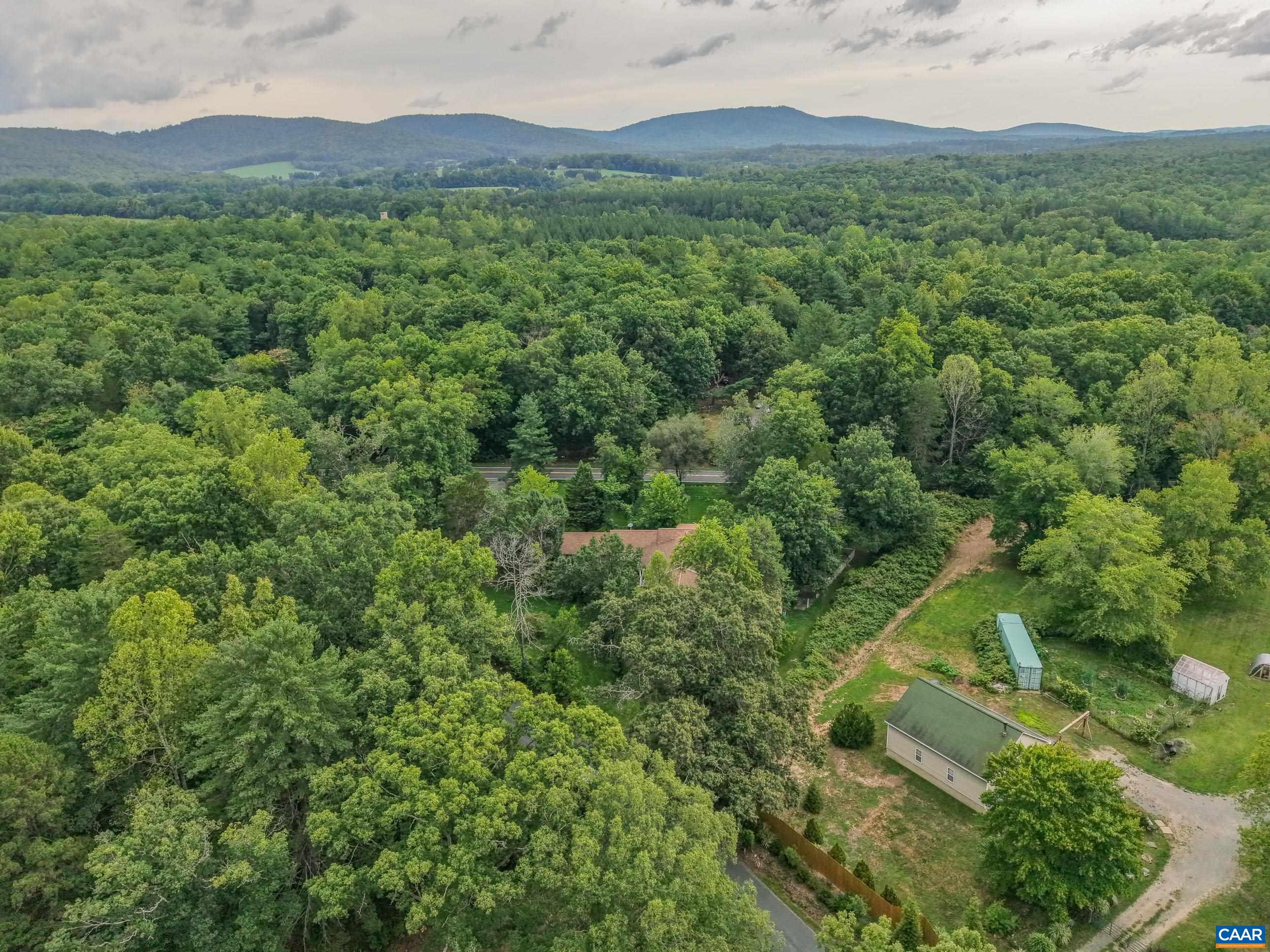 5705 LOUISA RD