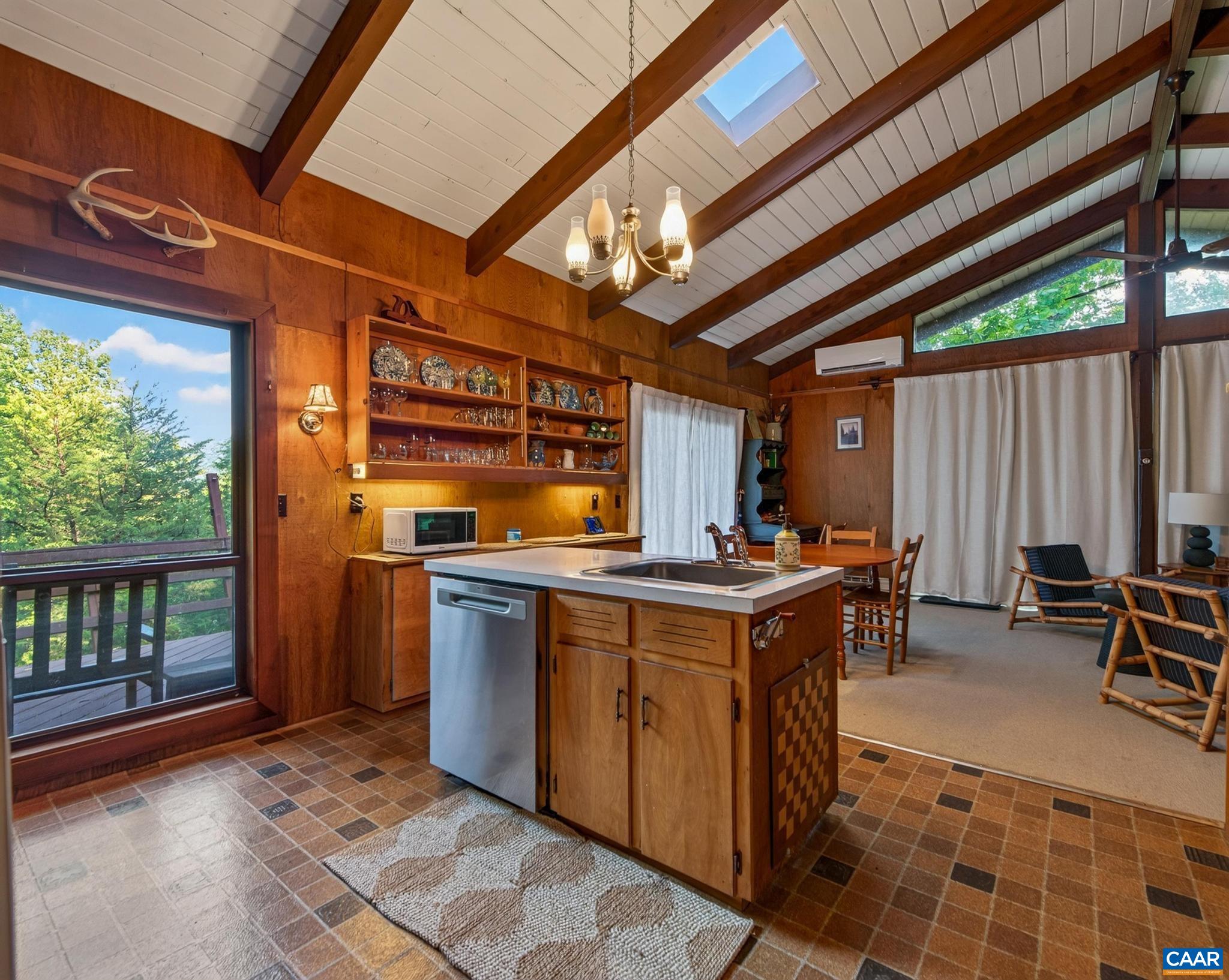 329 JONES MOUNTAIN RD