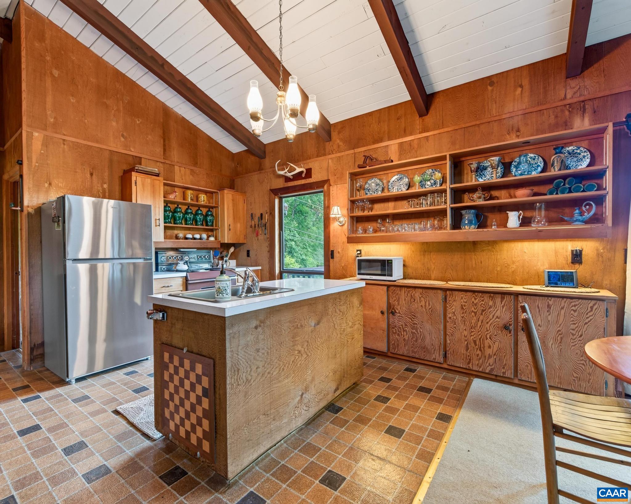 329 JONES MOUNTAIN RD