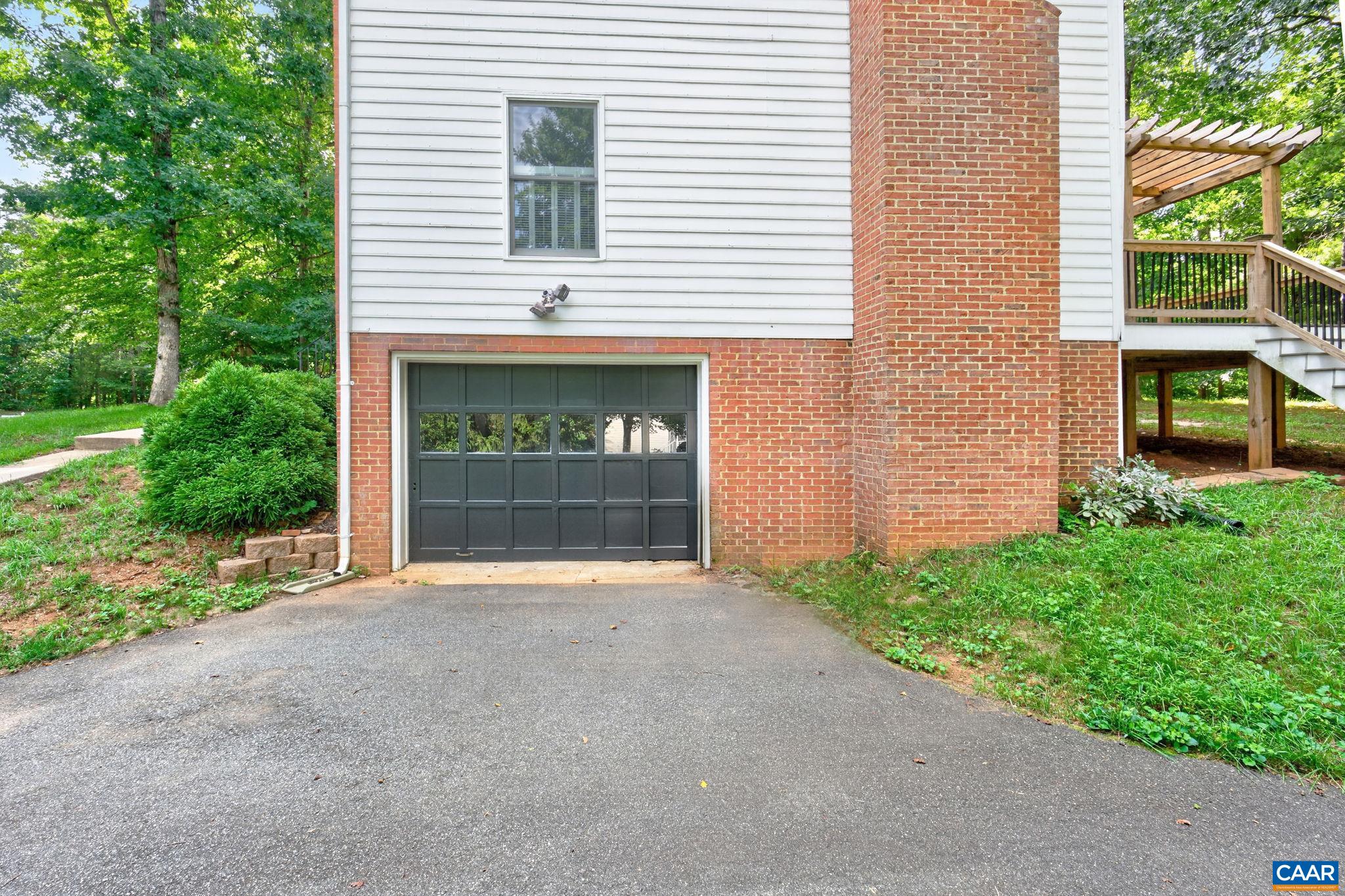 1893 AMBERFIELD DR