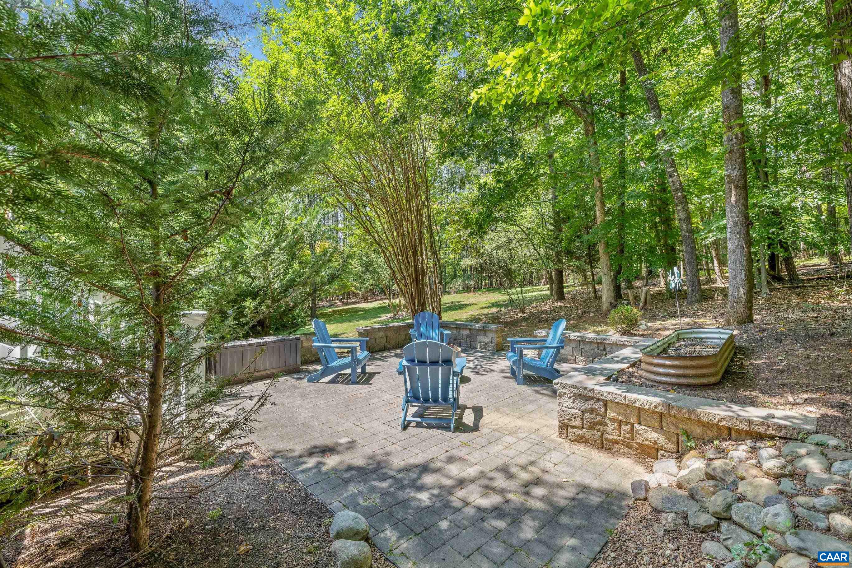 2470 HARMONY DR