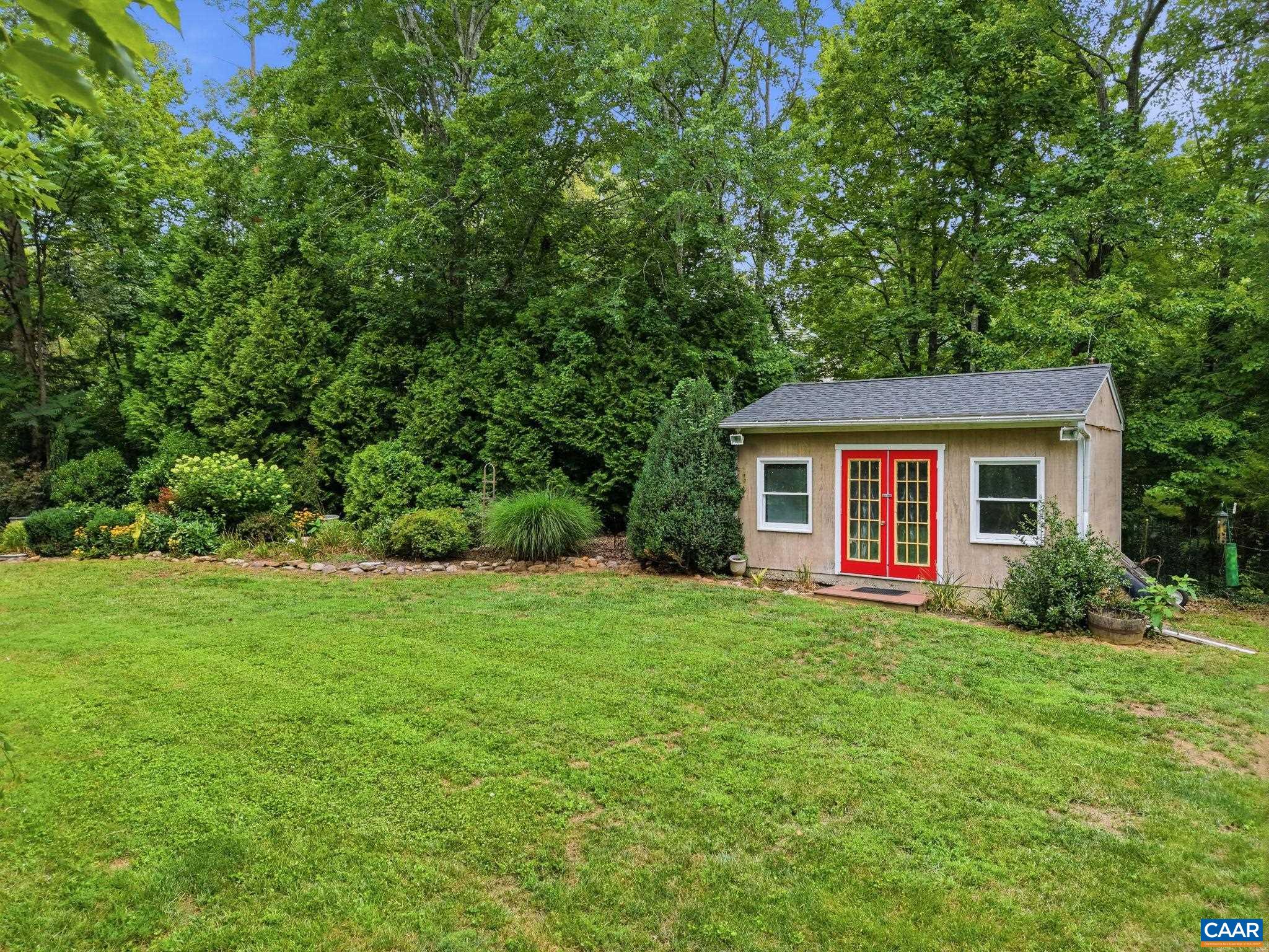 209 HALL DR