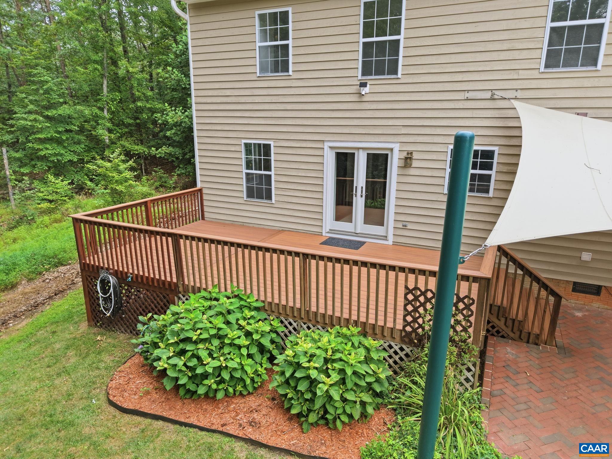 209 HALL DR