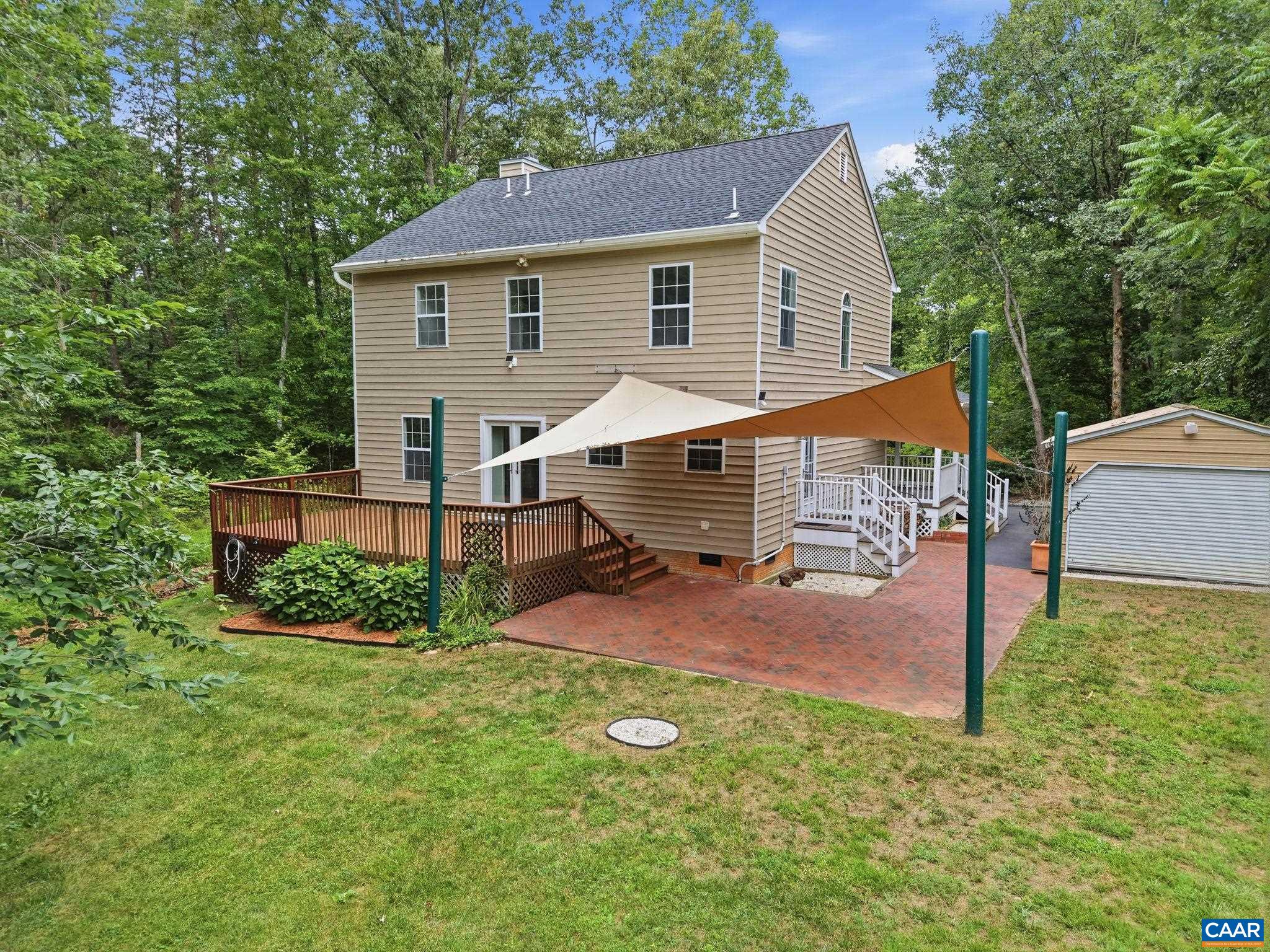 209 HALL DR