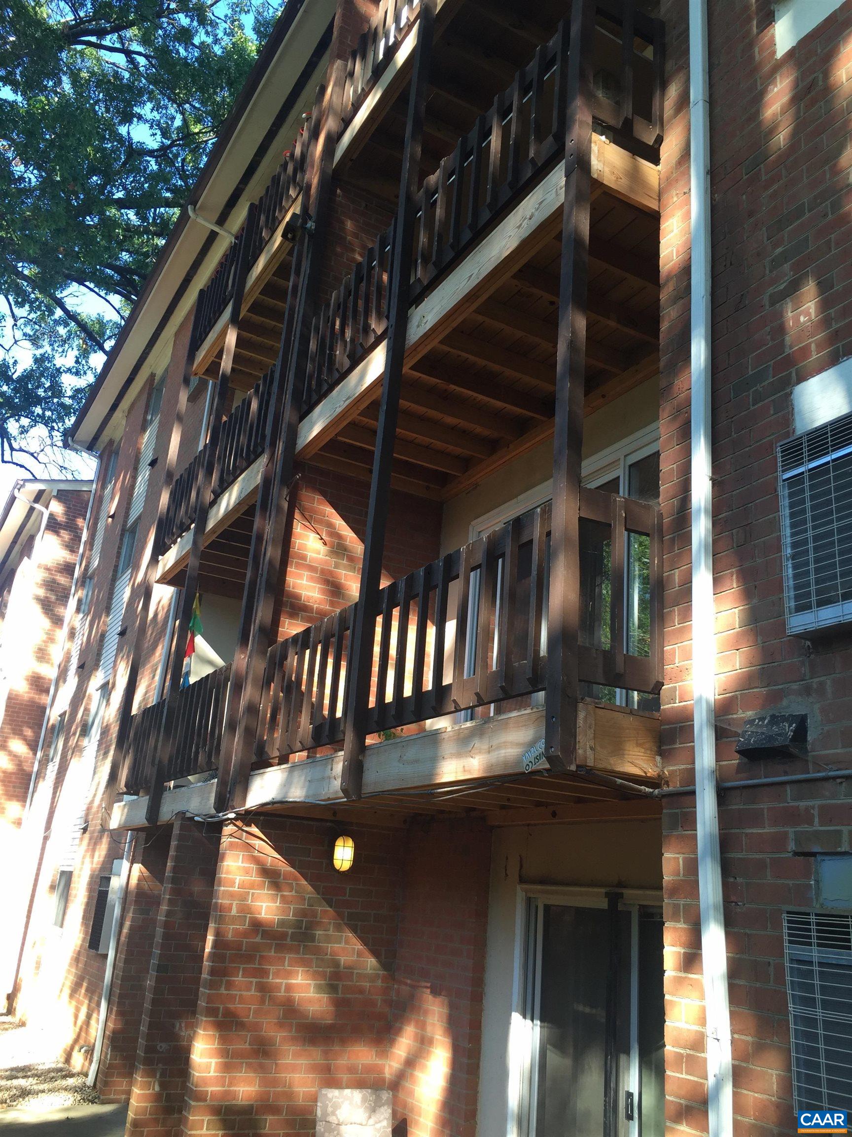 1215 WERTLAND ST Unit: c23