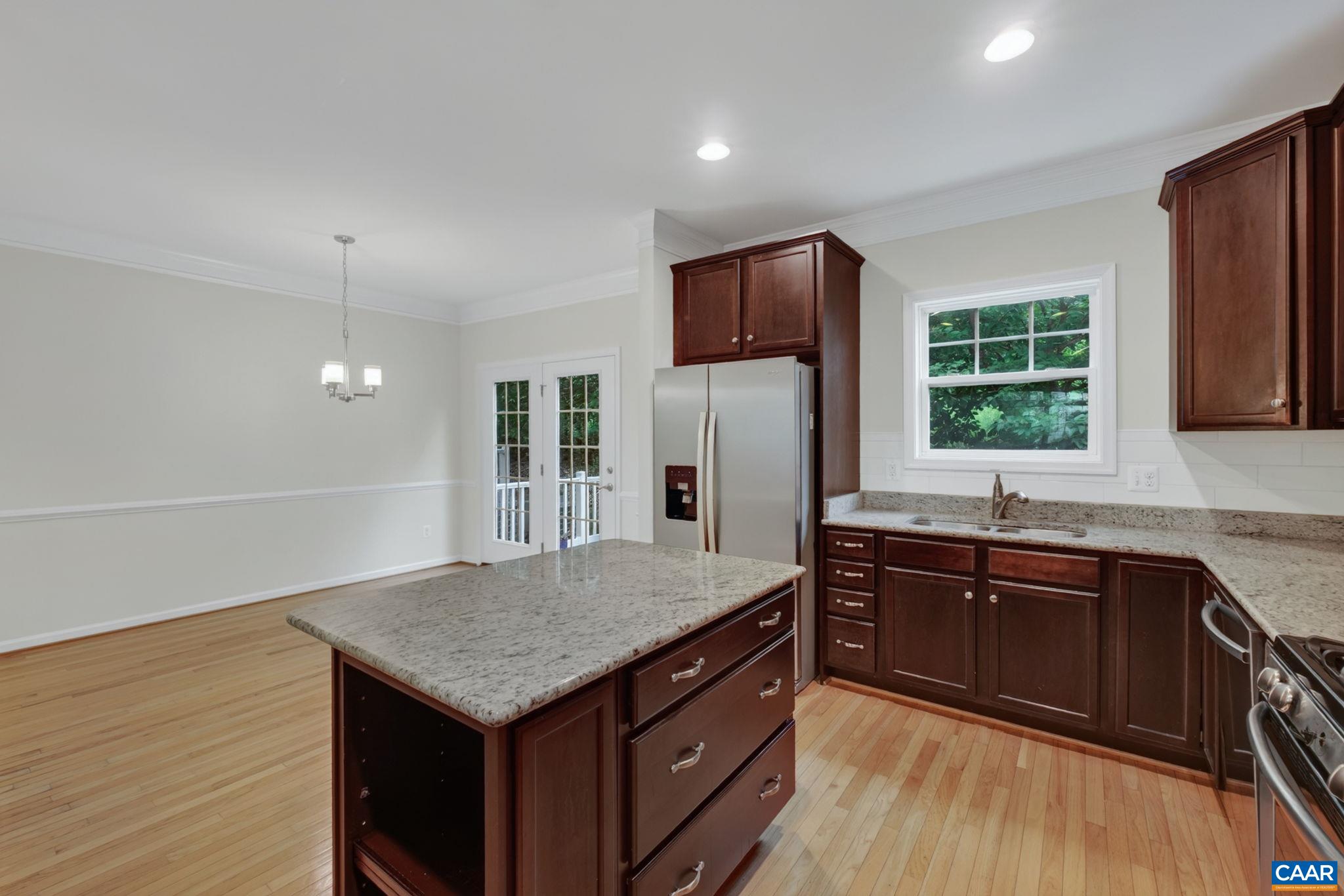 2298 WHITTINGTON DR