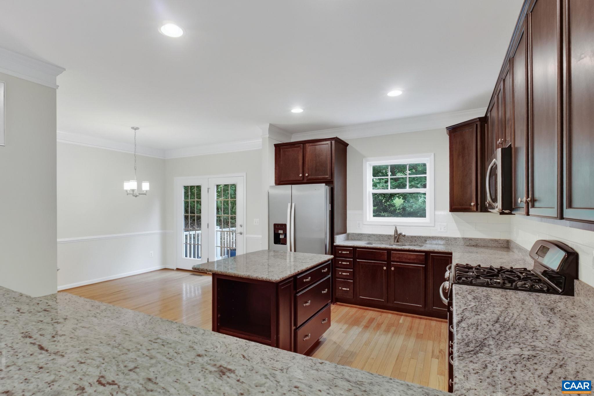 2298 WHITTINGTON DR