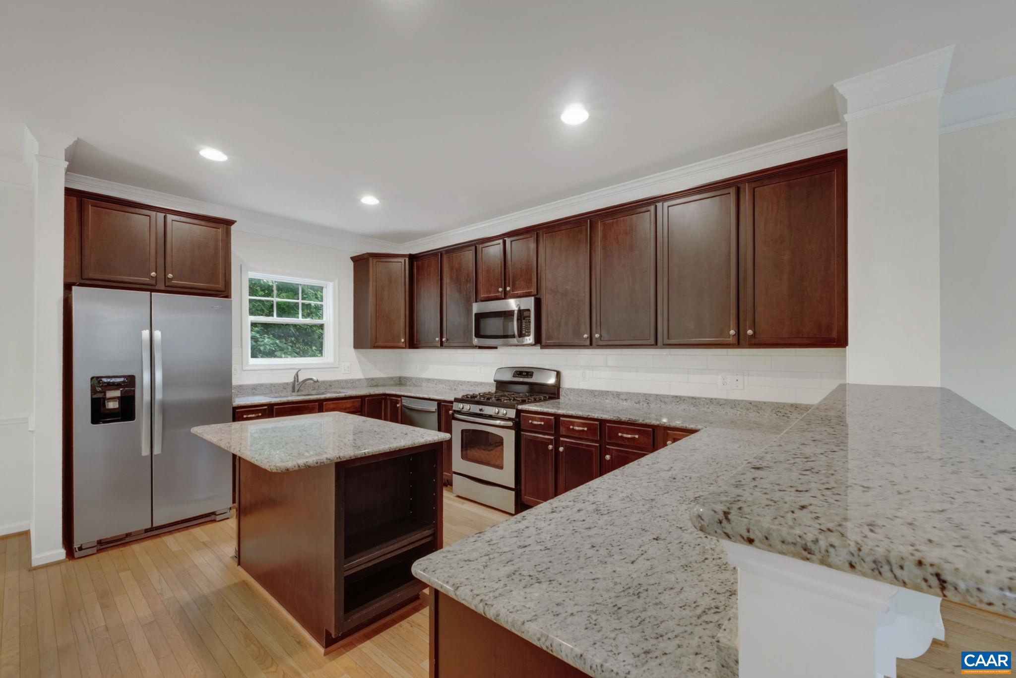 2298 WHITTINGTON DR