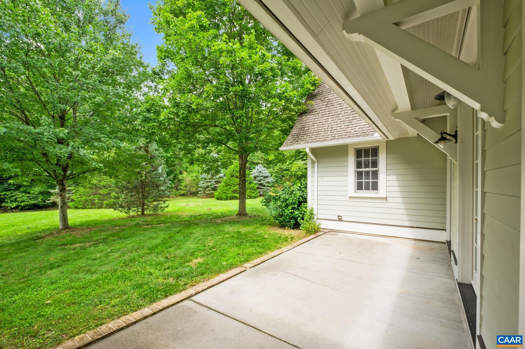30 CEDAR MEADOW DR