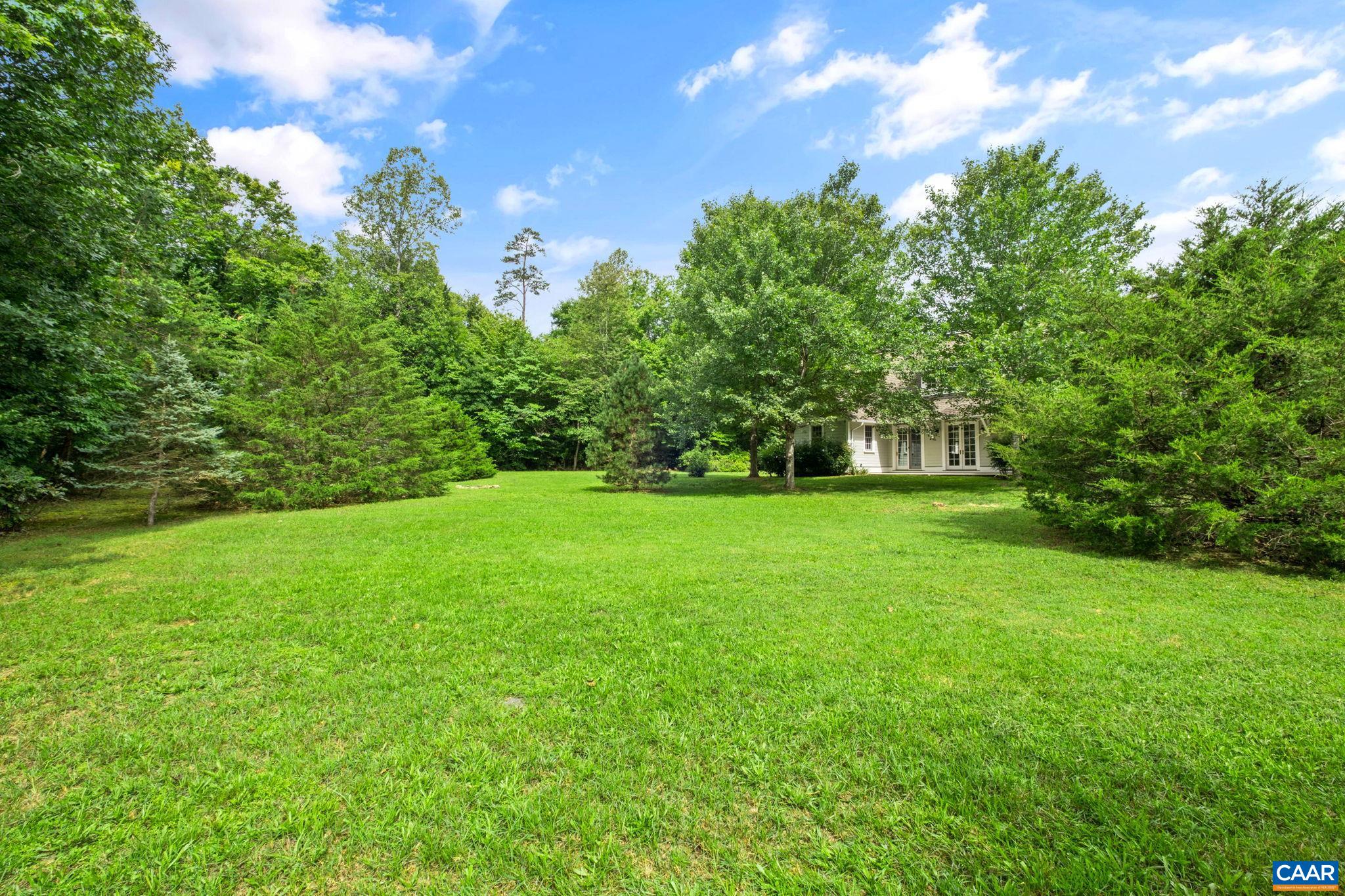 30 CEDAR MEADOW DR