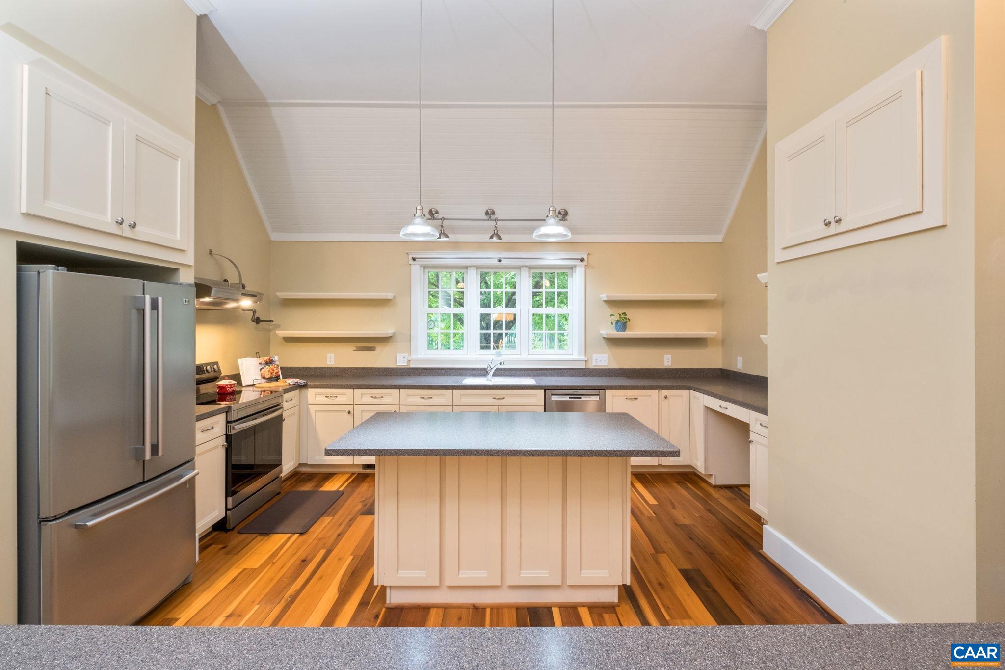 30 CEDAR MEADOW DR