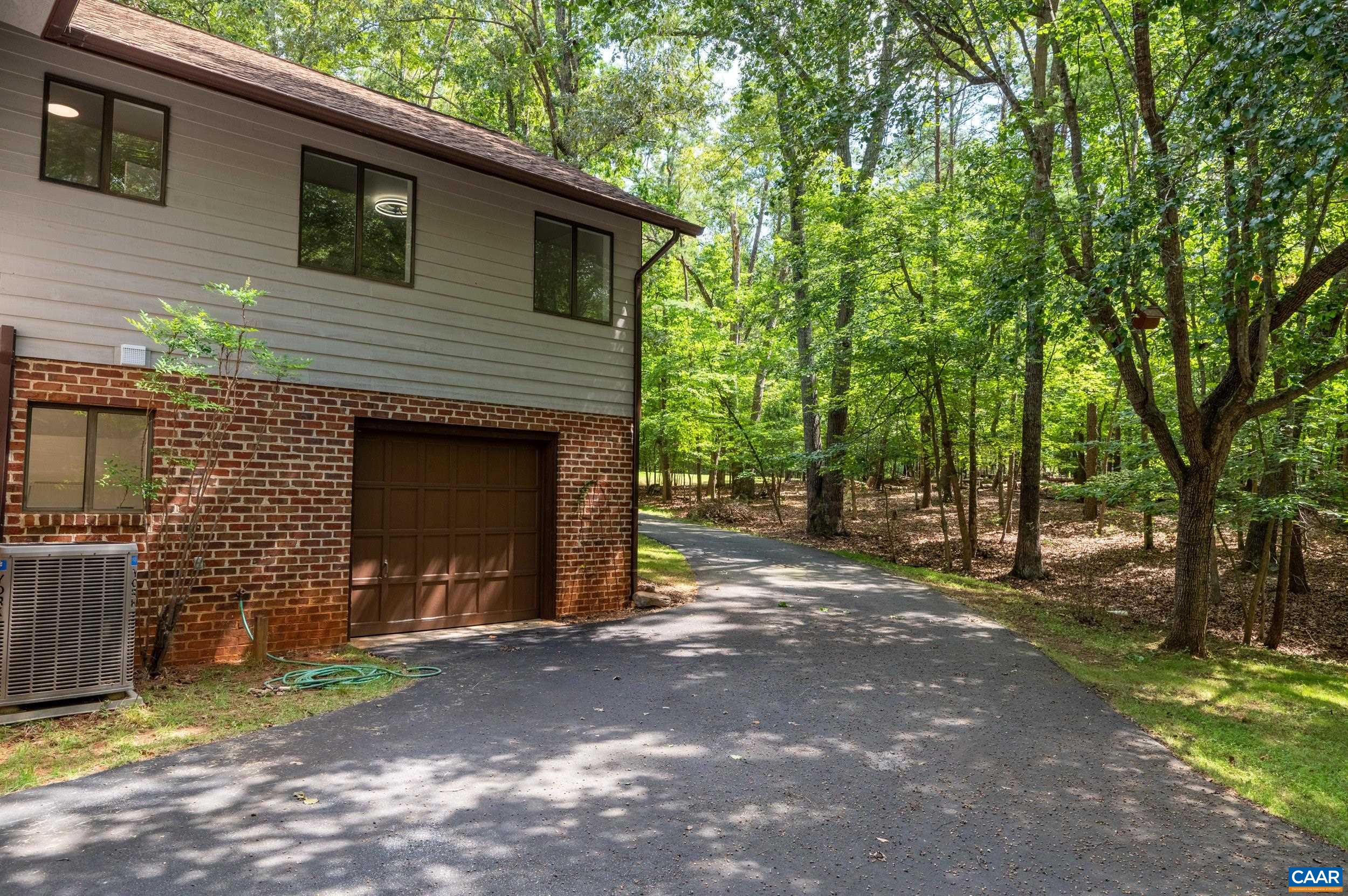 805 EARLYSVILLE FOREST DR