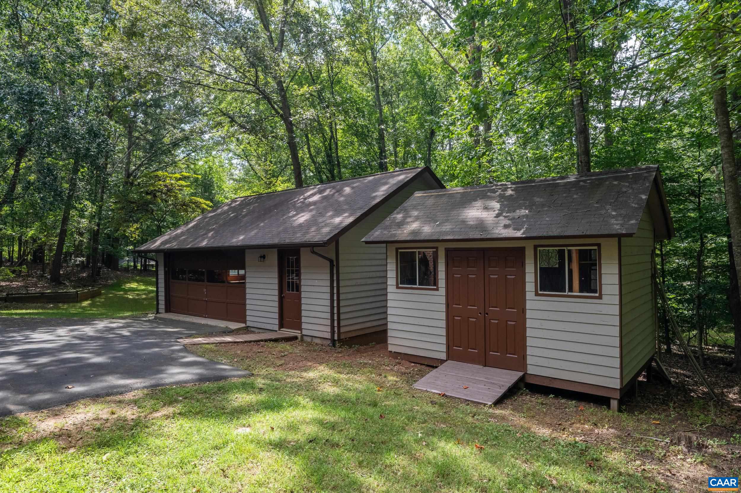 805 EARLYSVILLE FOREST DR