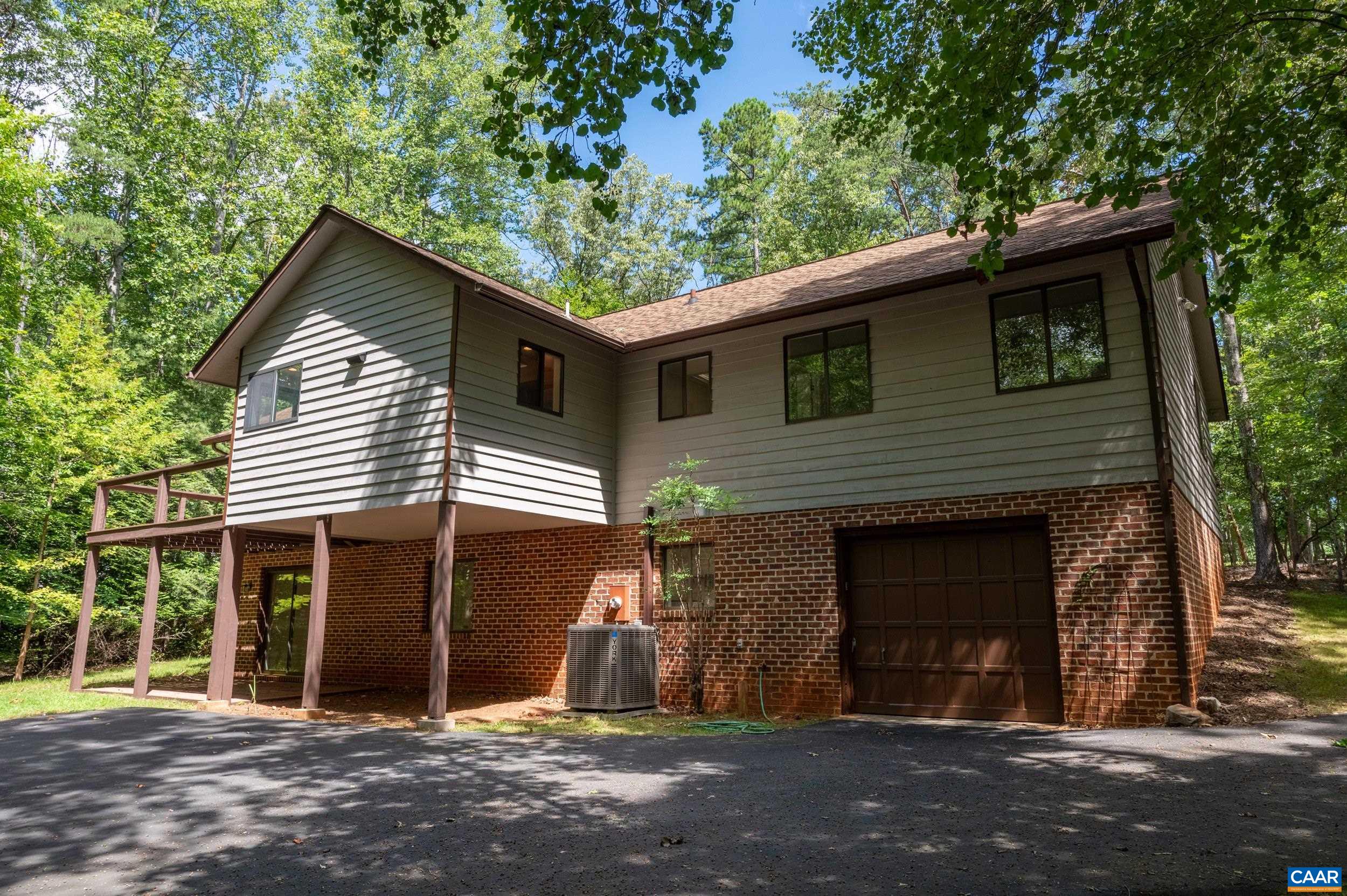 805 EARLYSVILLE FOREST DR