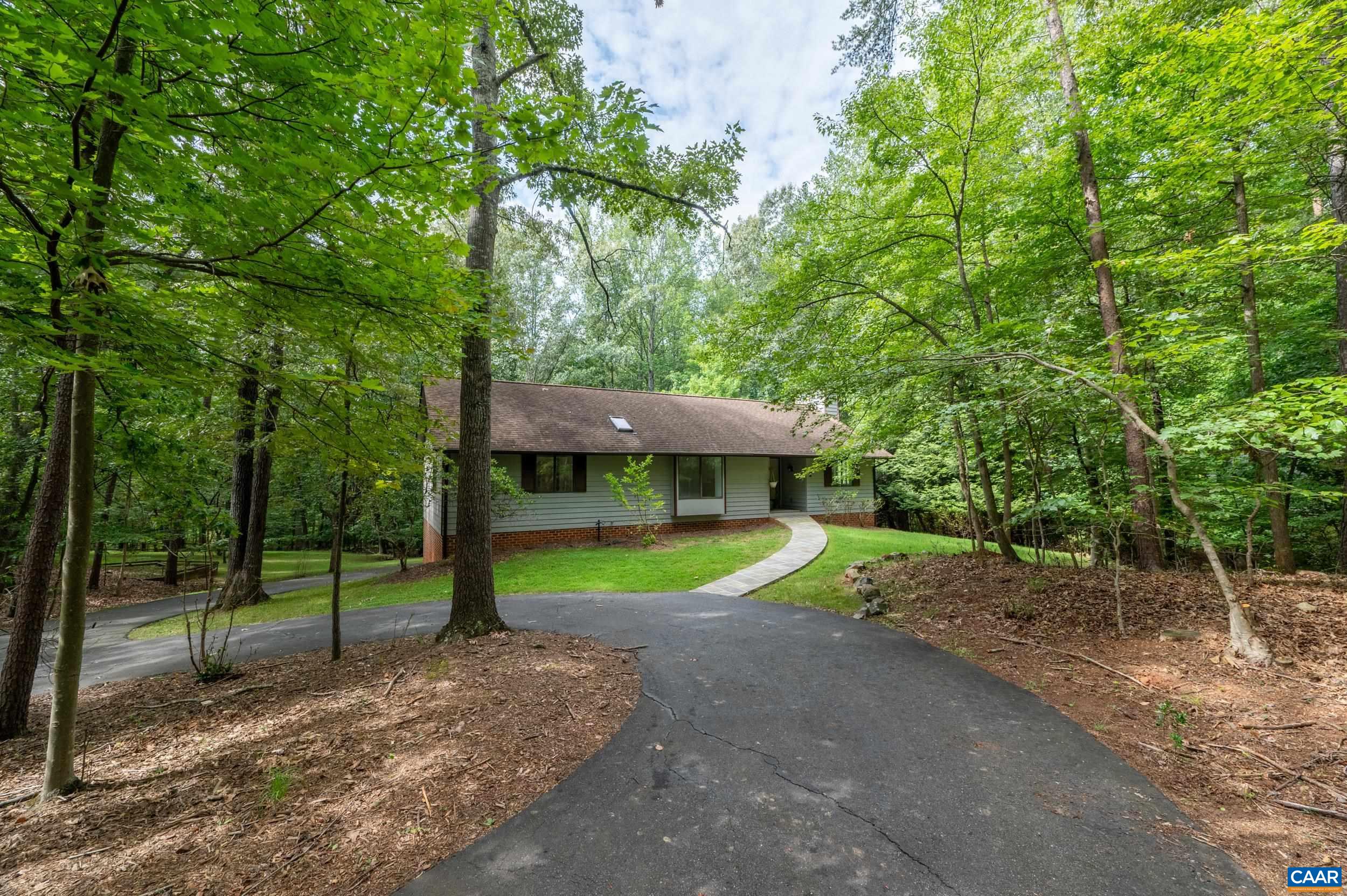 805 EARLYSVILLE FOREST DR