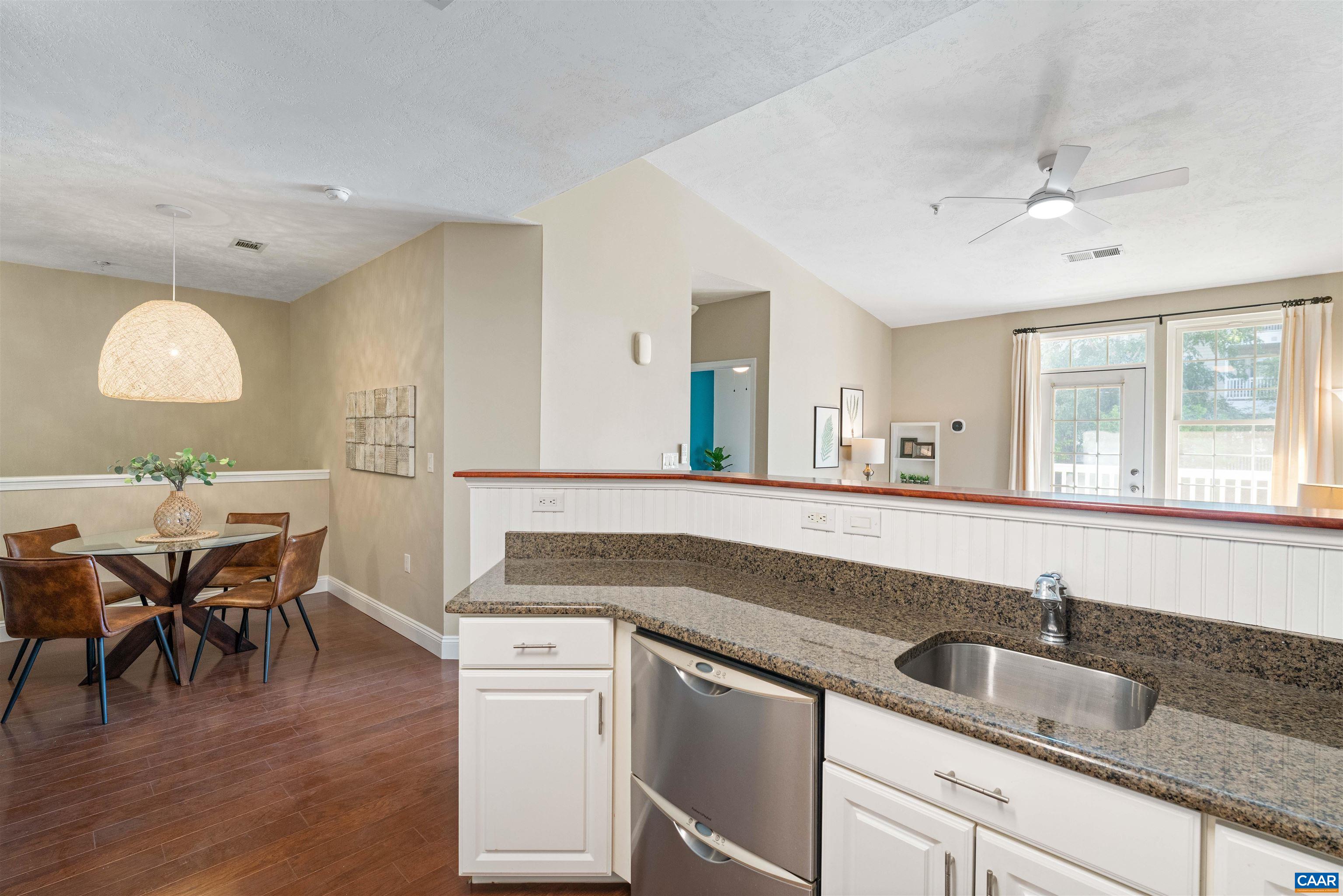 1075 WEYBRIDGE CT Unit: 301