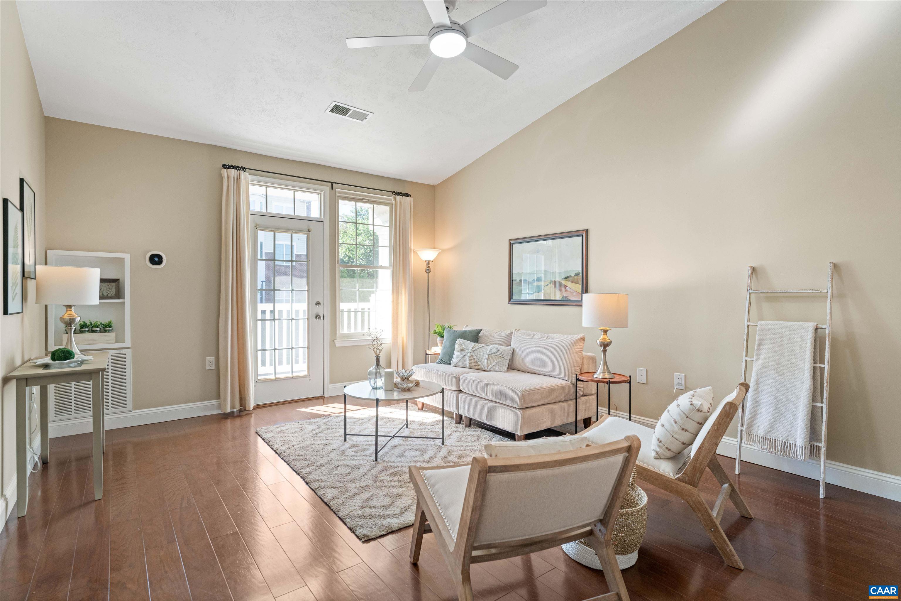 1075 WEYBRIDGE CT Unit: 301